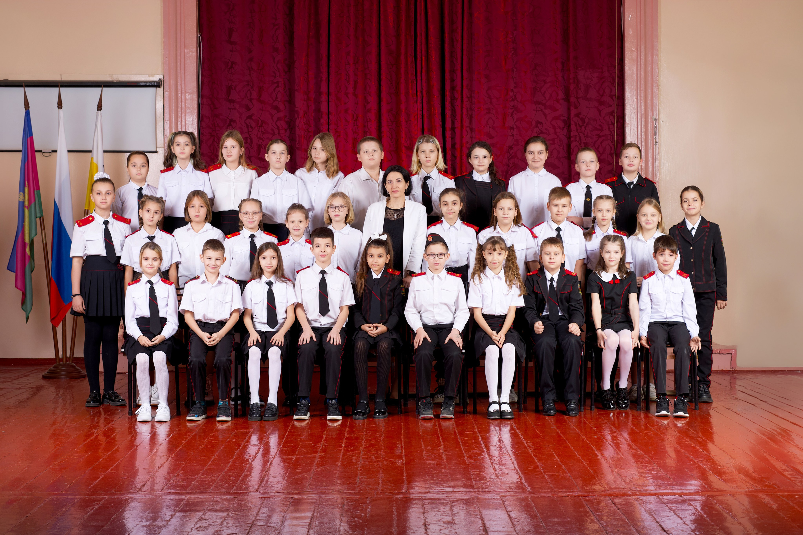 Выпускной альбом Краснодар 4 класс. Ваш выпускной альбом в Краснодаре