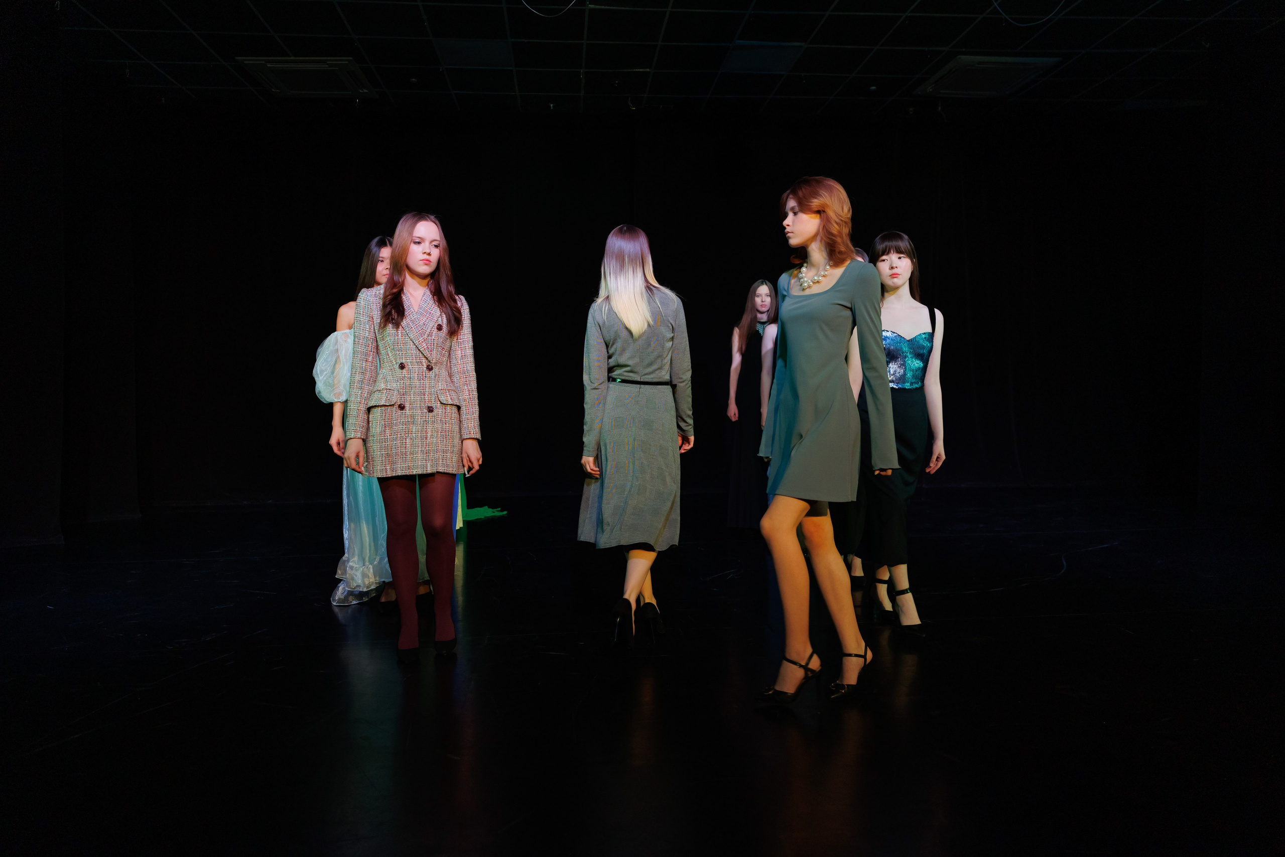 Показ коллекций Новосибирских дизайнеров для Fly Production. Фотограф Новосибирск — Наталья Гресь