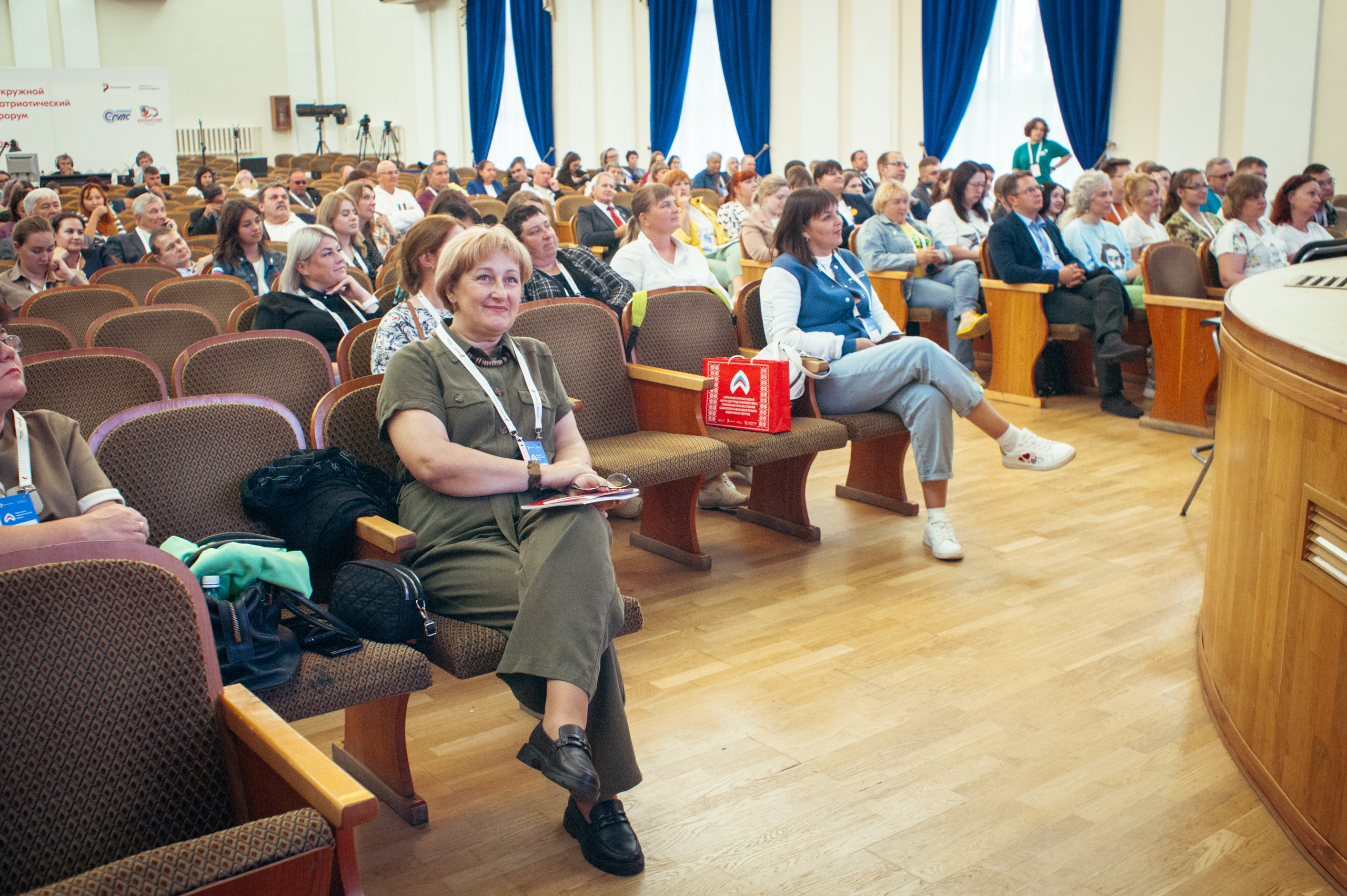 Окружной патриотический форум. Фотограф в Новосибирске Полина Колмачевская