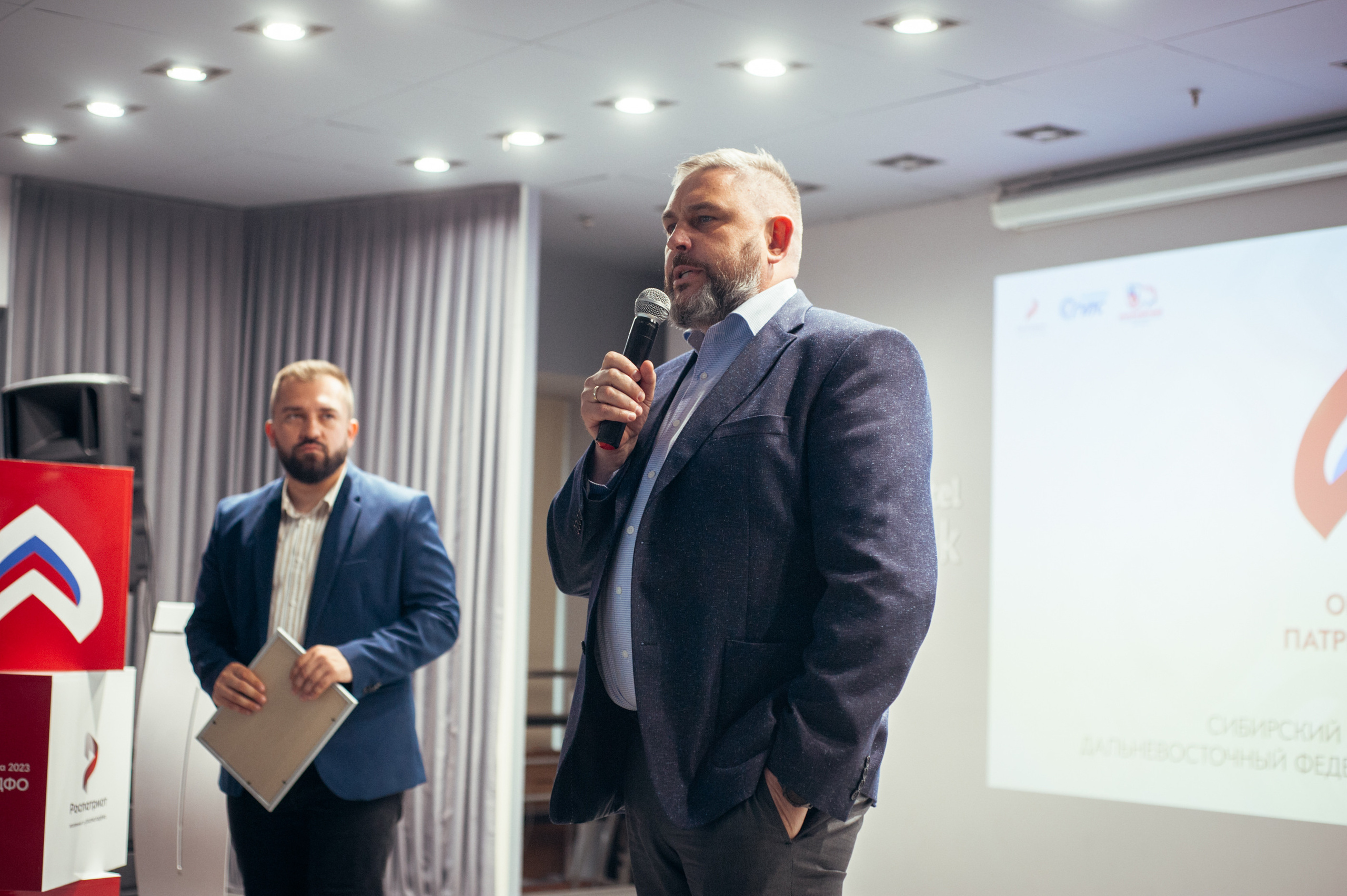 Окружной патриотический форум. Фотограф в Новосибирске Полина Колмачевская