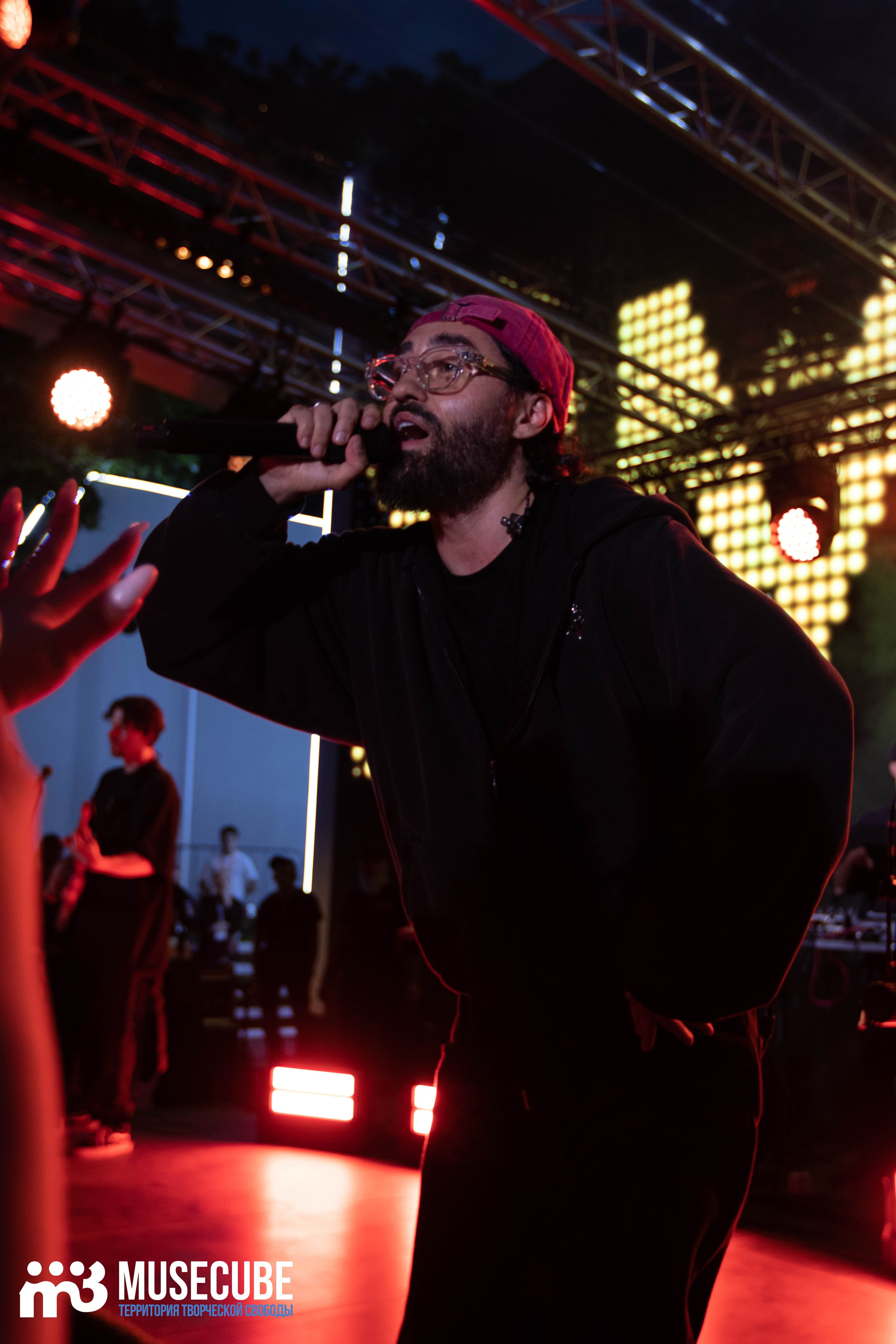 МОТ. Концертный фотограф