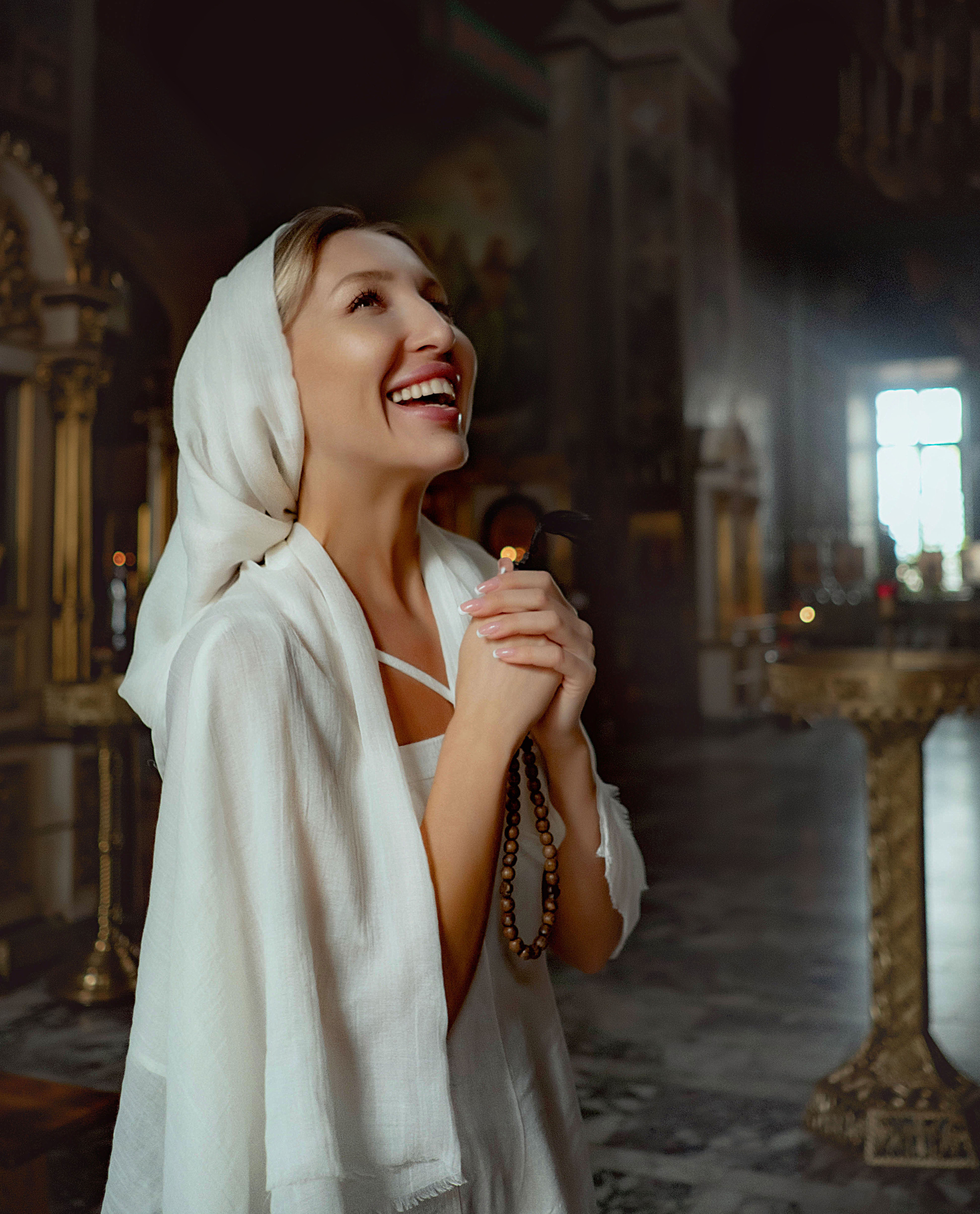 в Храме Москва, фотограф на крещение, церковный фотограф,таинство крещения