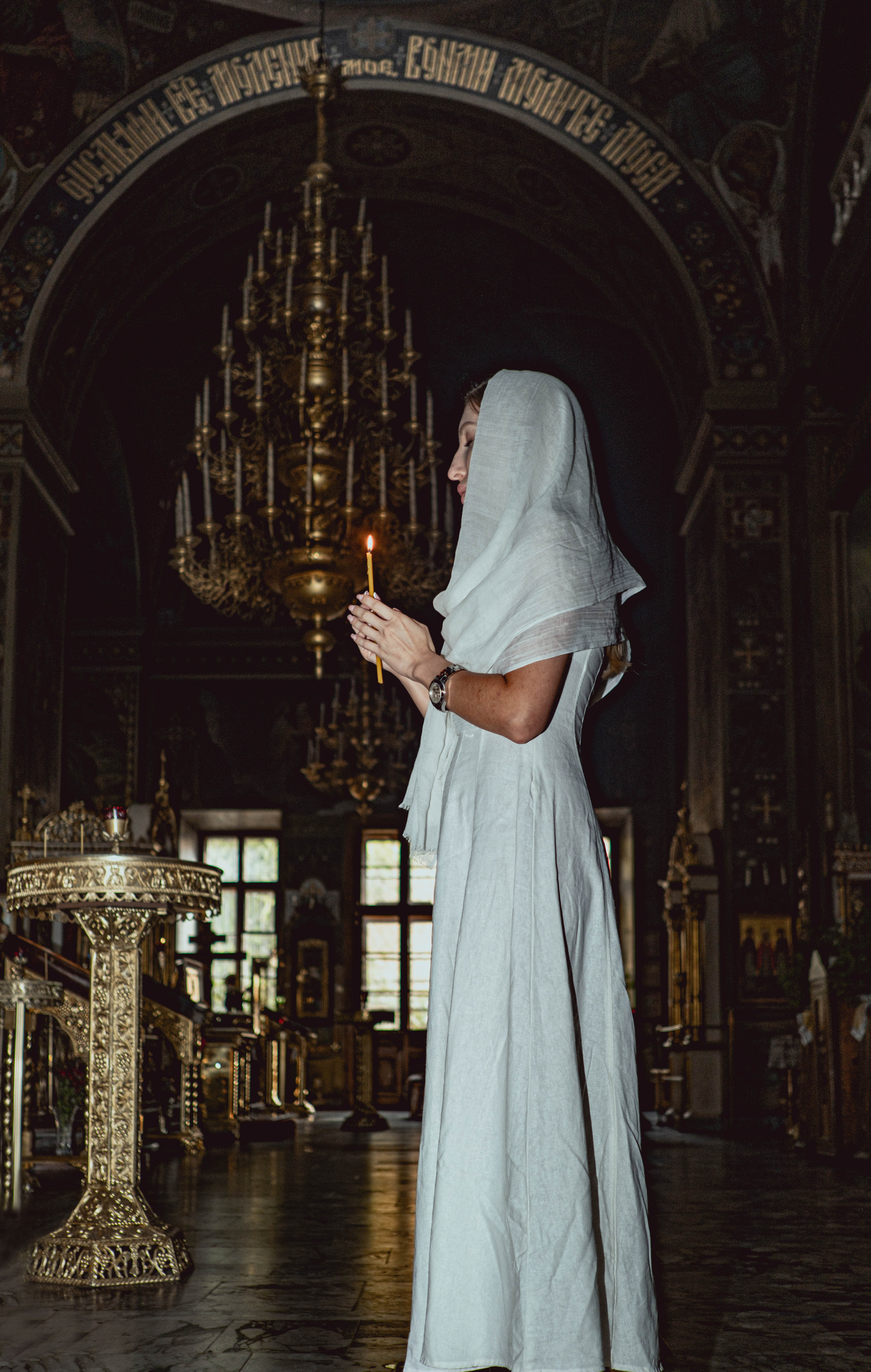  в Храме Москва, фотограф на крещение, церковный фотограф, таинство крещения