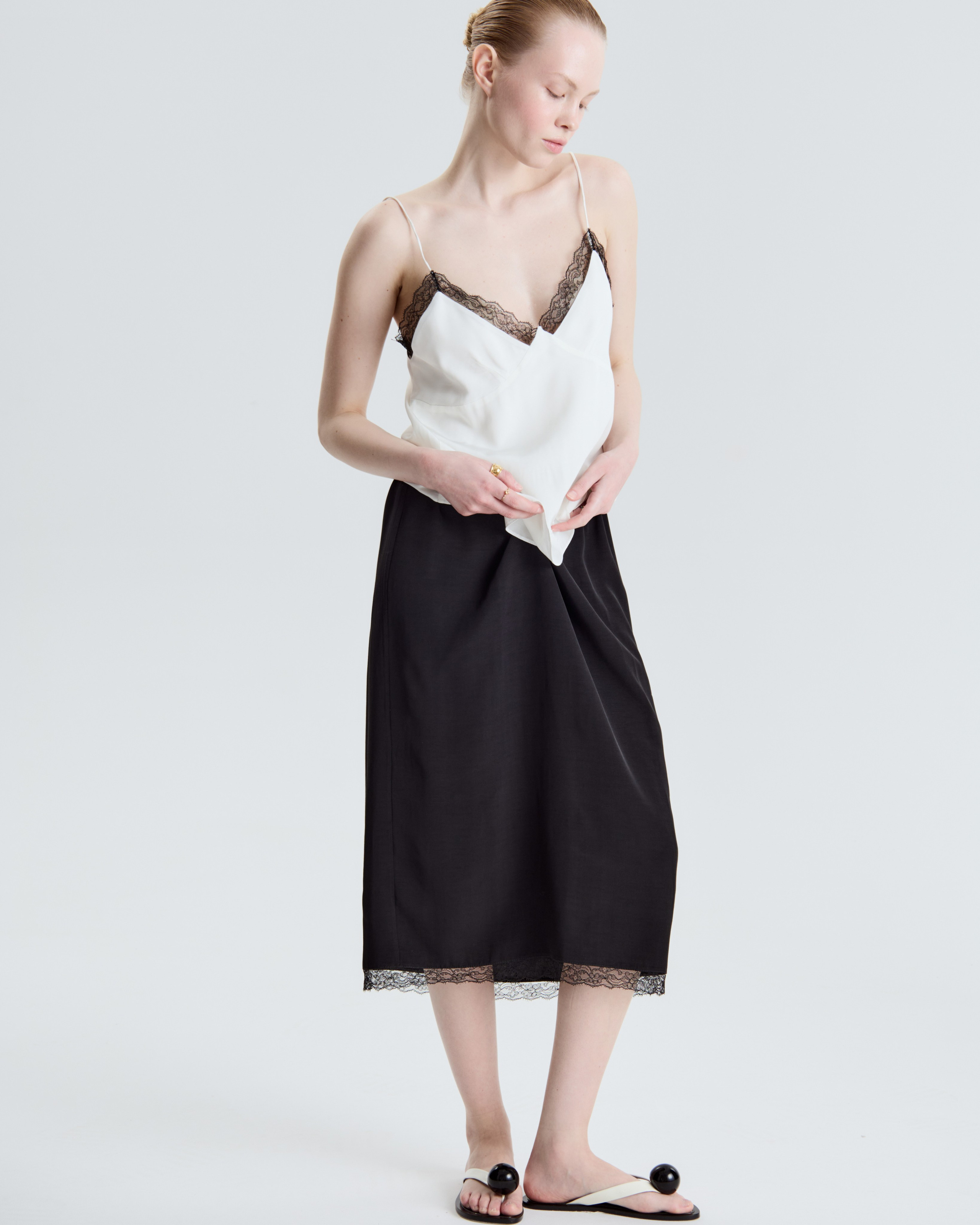 Room513. Фотограф и видеограф для брендов в Москве