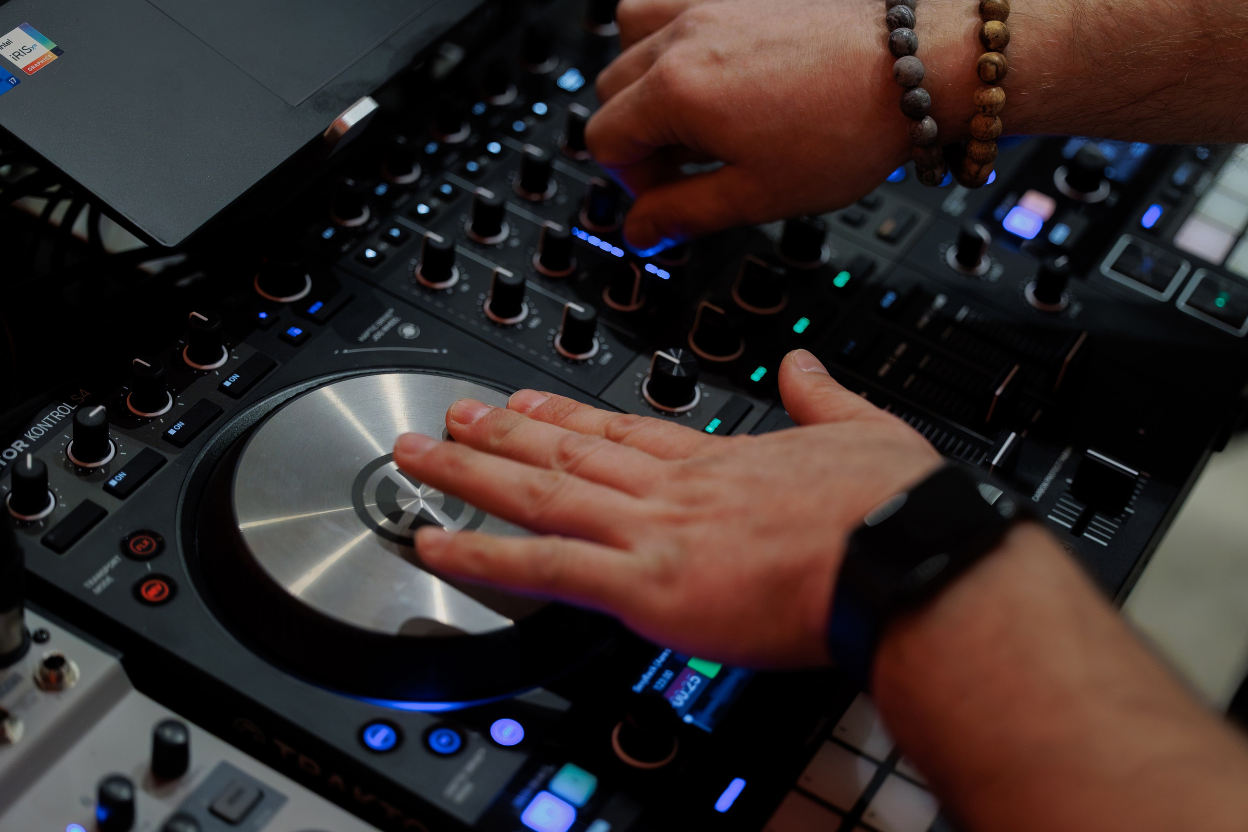 AMORE ОТРКРЫТИЕ — DAY I. СВОИ. ФОТООТЧЕТЫ-СОБЫТИЯ-МЕСТА