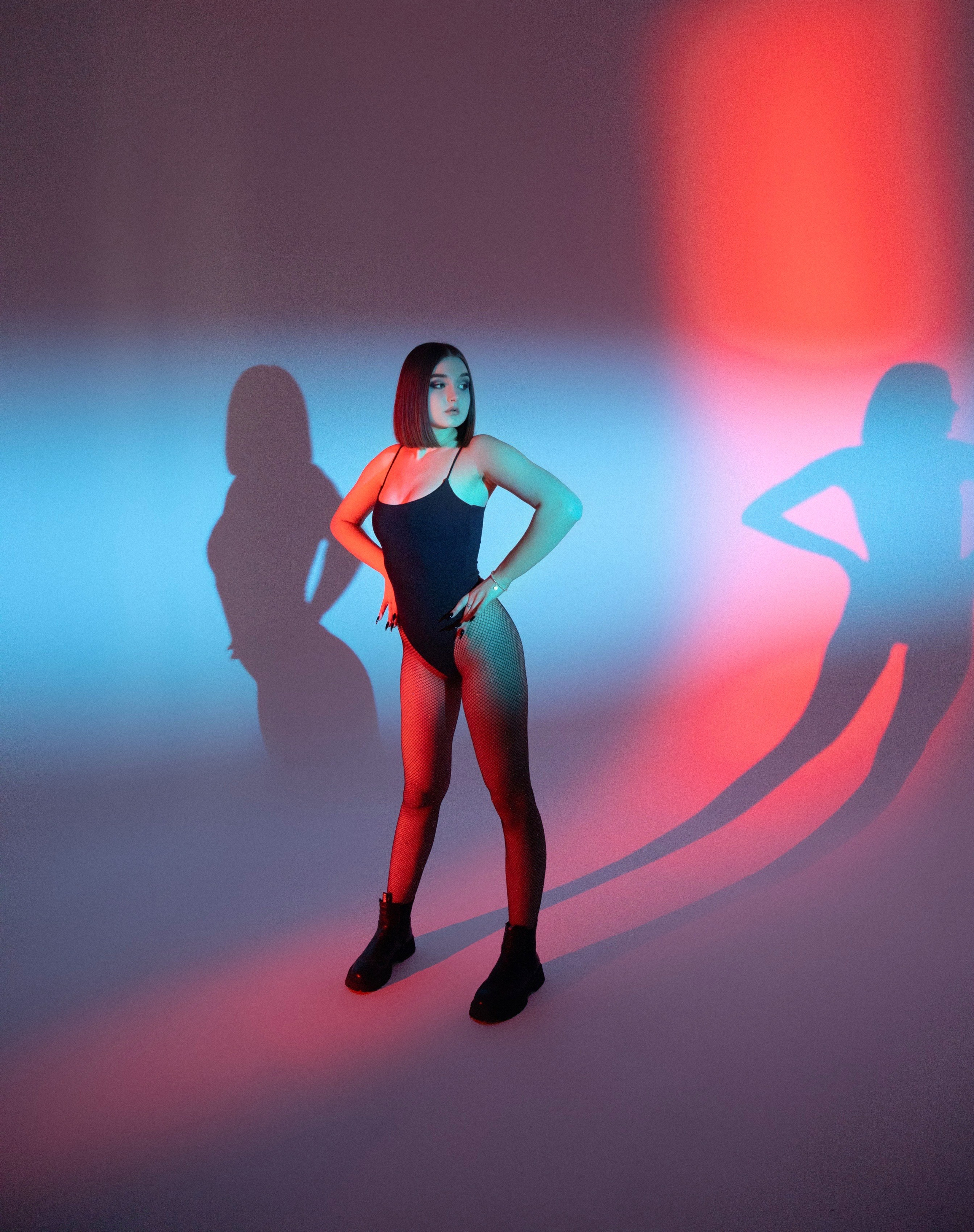 В студии. Циклорама. Фотограф в Алматы