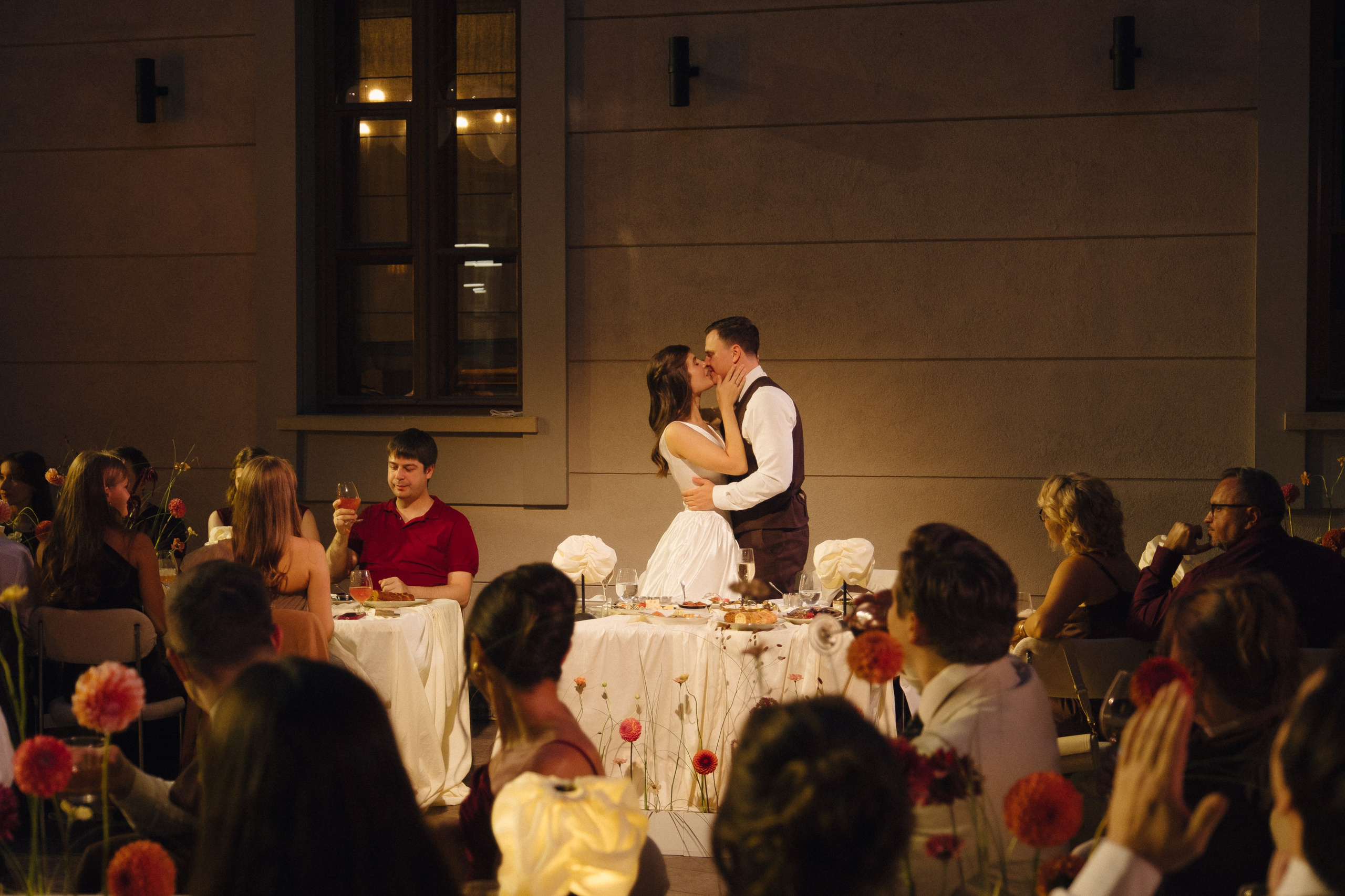 Свадьба в замке. Свадебный фотограф Таня Караисаева