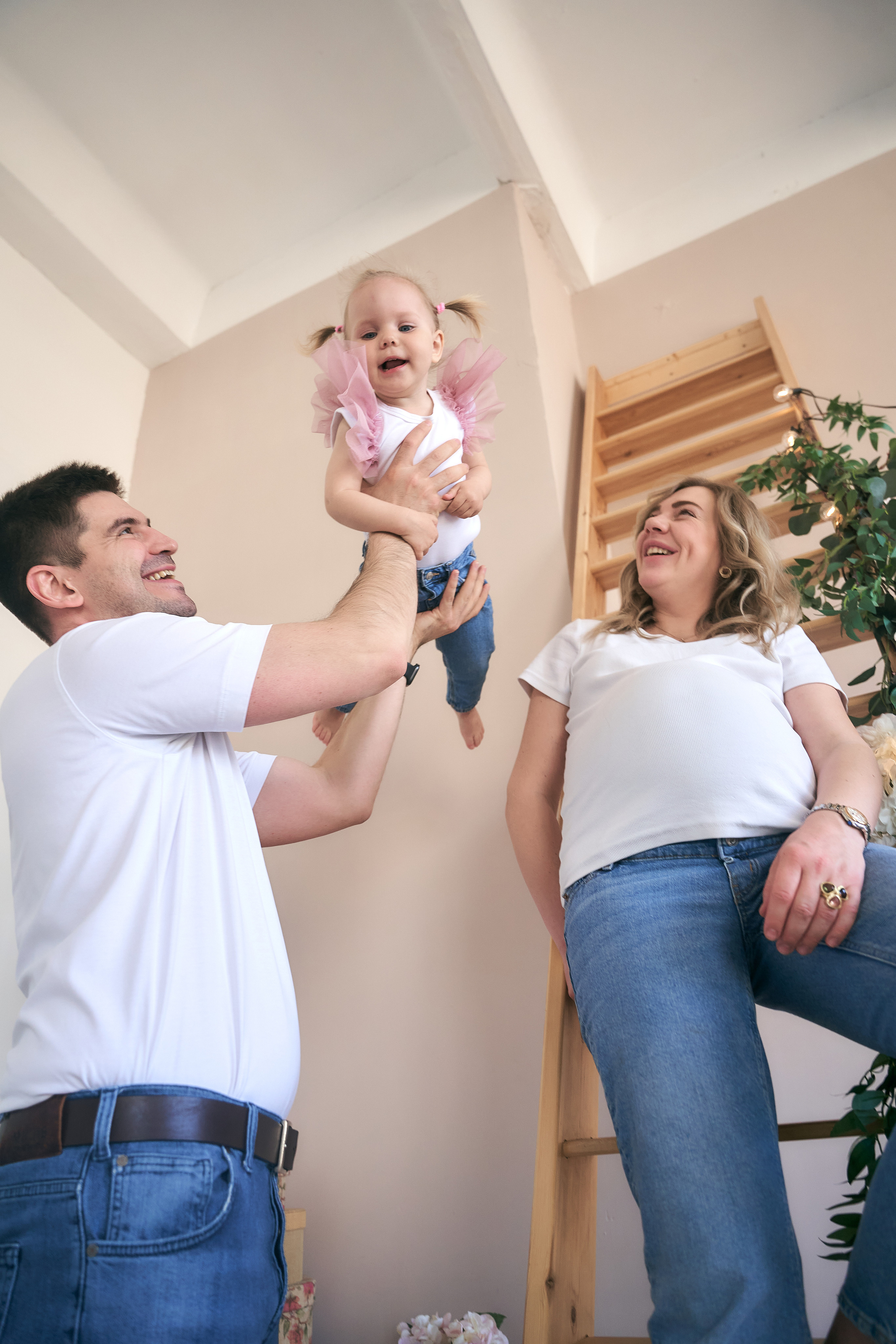 Антон, Алина и Милана. Фото/видео контент Москва