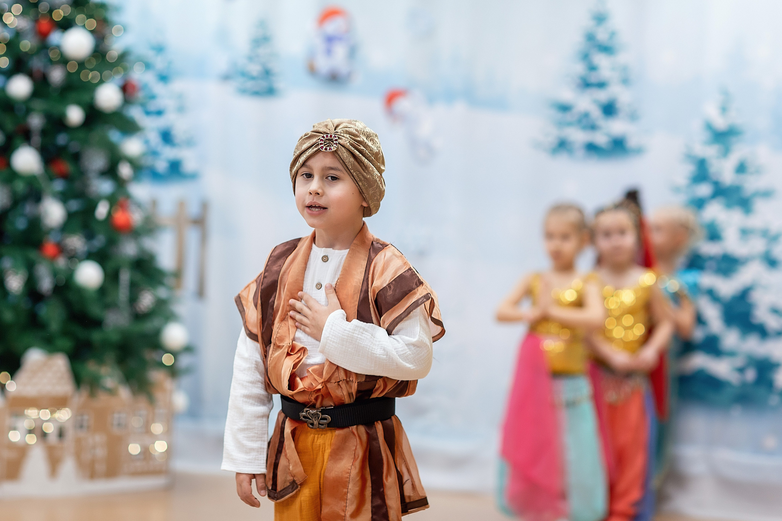 Утренник_"Веселый балаганчик» 2024. Семейный фотограф в Санкт-Петербурге