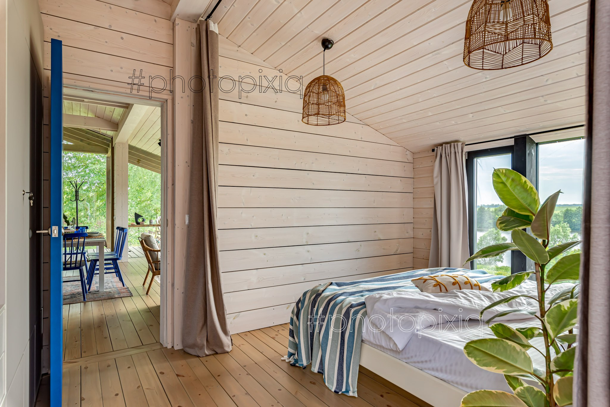 Съёмка загородного дома на Оке для аренды. Интерьерная съёмка и виртуальные туры — Интерьерный фотограф Кузнецов Сергей (photopixiq)