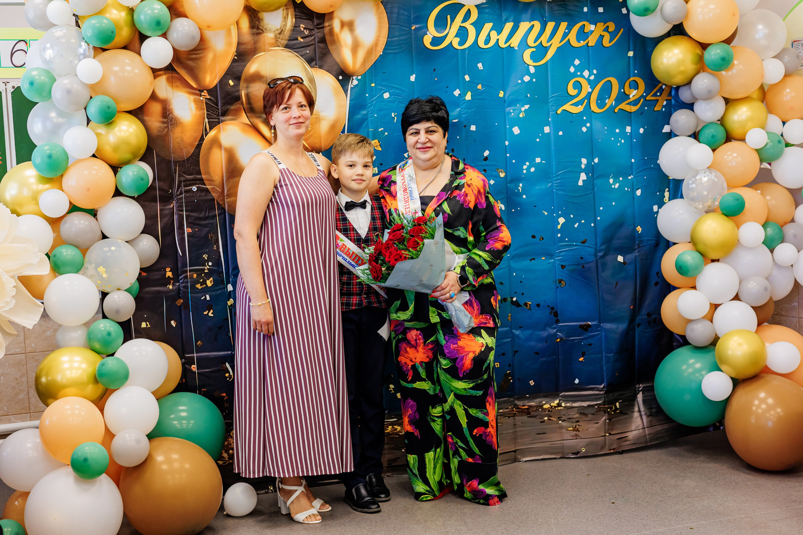 Выпуск 4а 25школа'24 год. Свадебный и семейный фотограф в Армавире