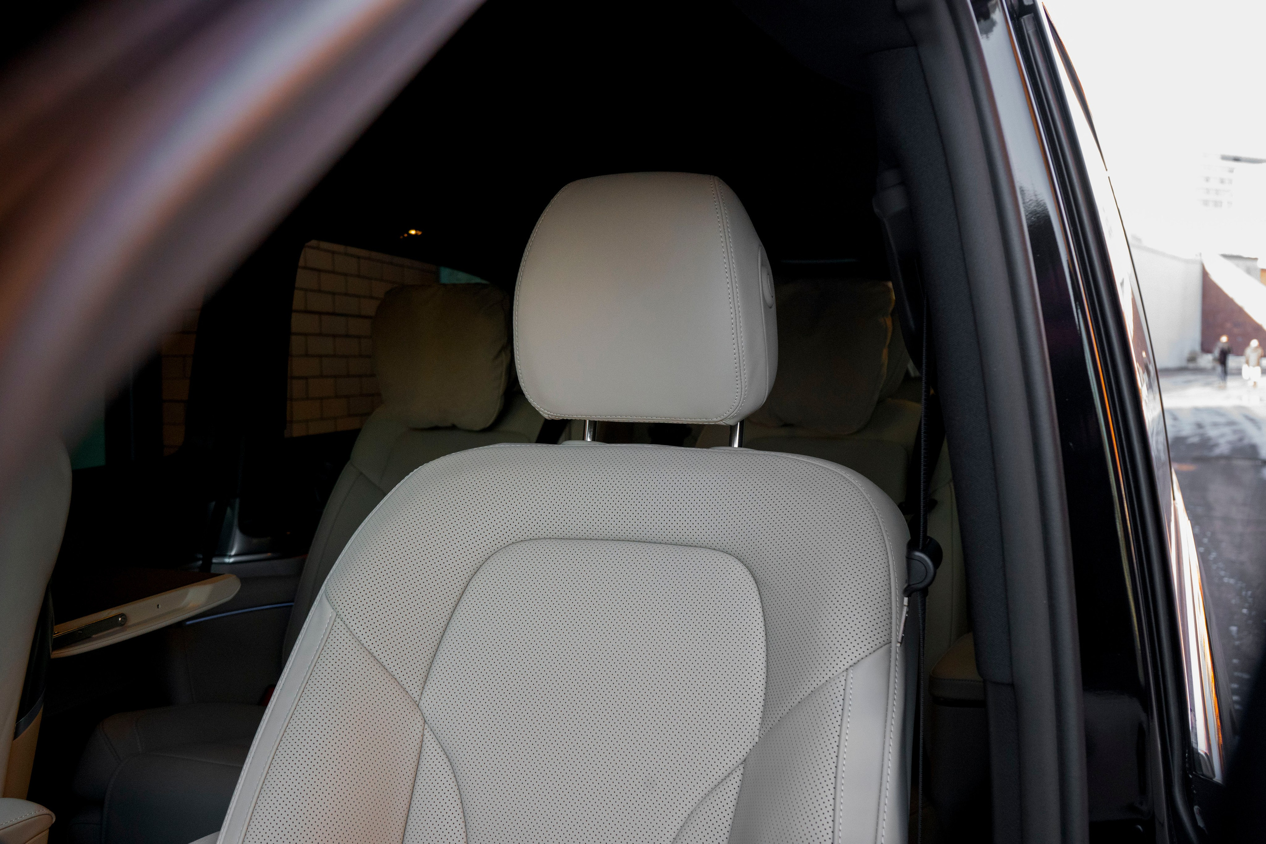 Mercedes-Benz V-class