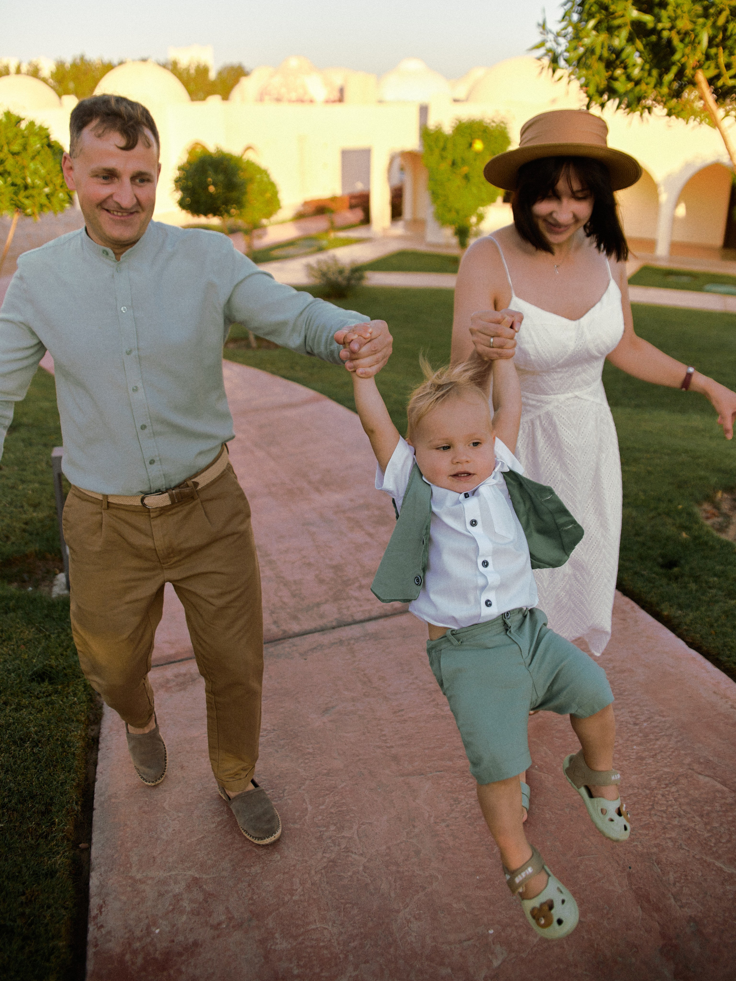 Для семейной съёмки. Jorgis Talè — photographer, kind person, teacher of arts and other mag