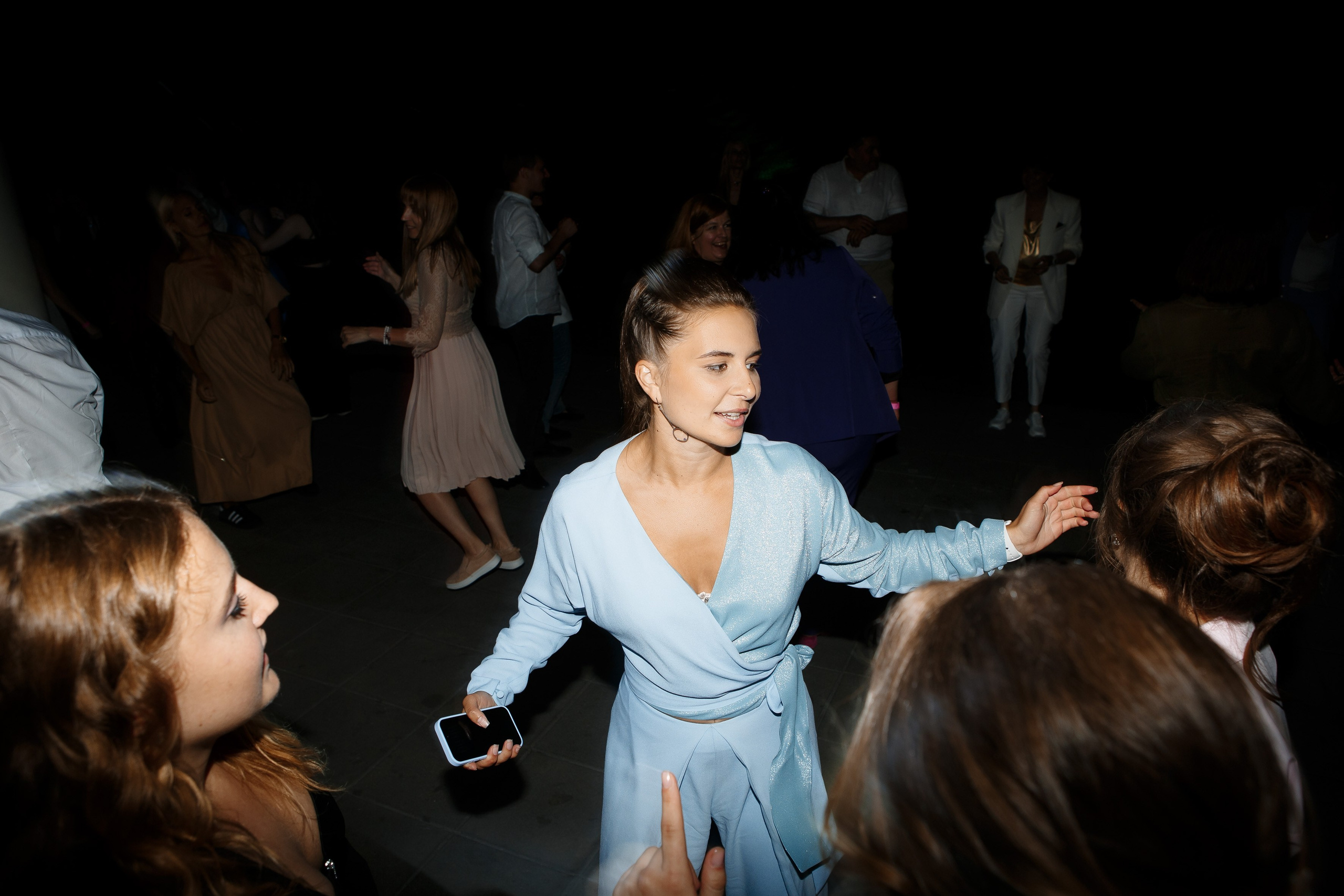 Выпускной Гимназия 12 2024 OpenHouse. Свадебный и портретный Фотограф в Липецке Дмитрий Котюков