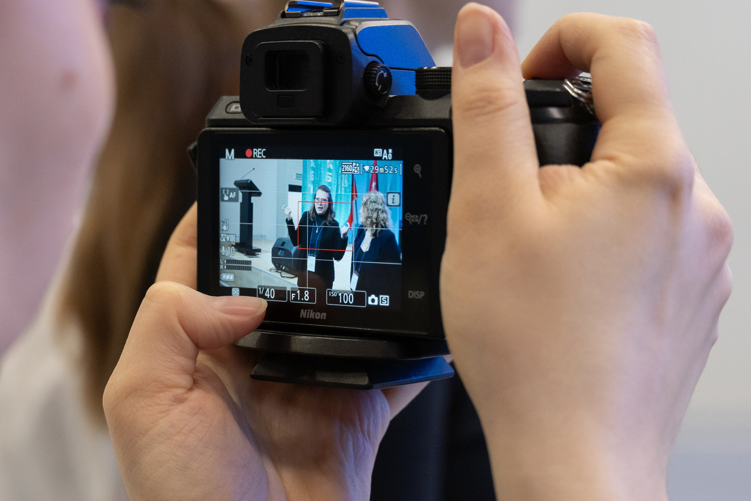 Жестовое искусство. Фотограф и видеограф в Москве Анна Матюхина