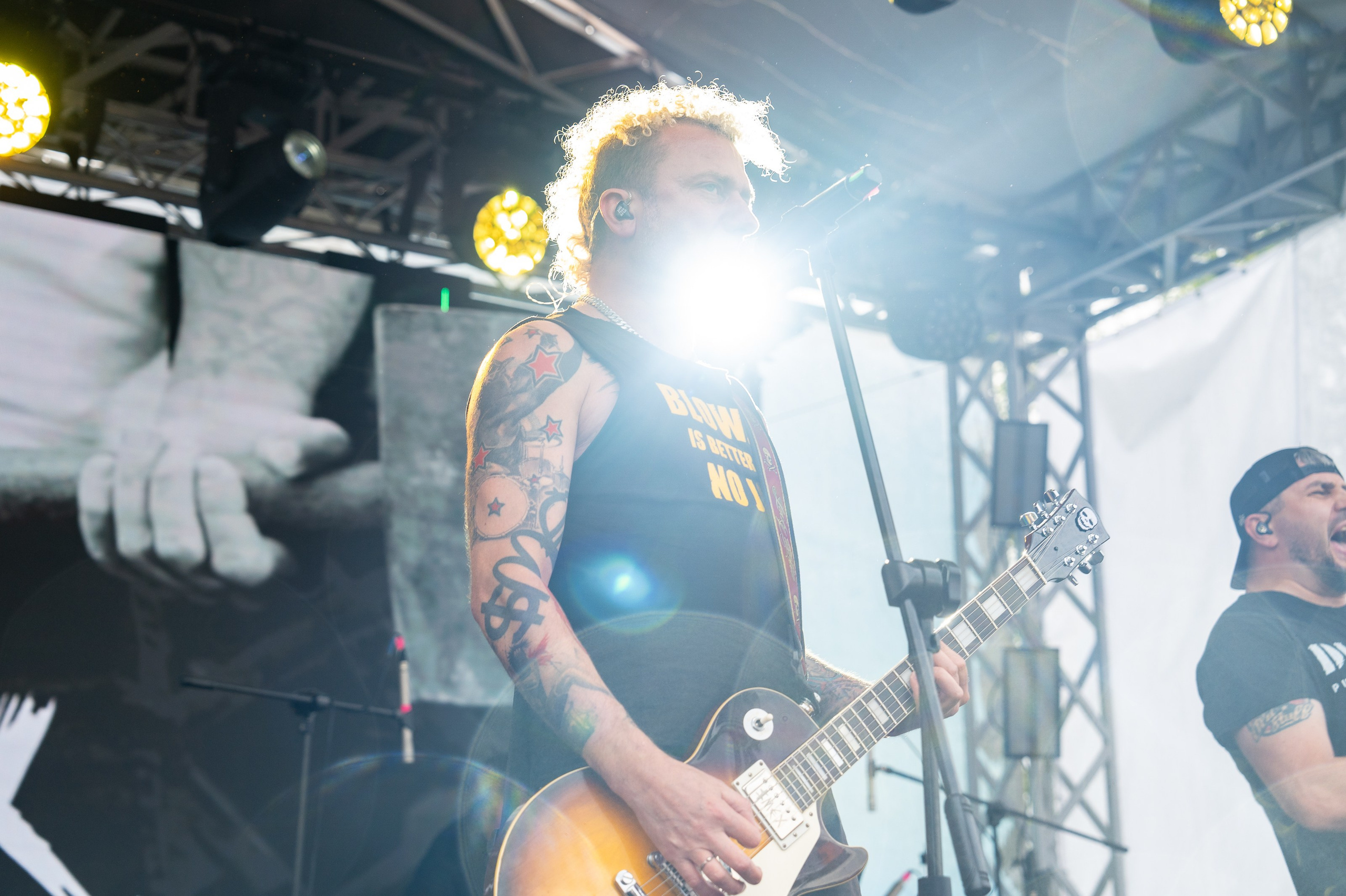 Фотоотчет с главного панк-рок фестиваля страны Anti-Party 2025. Фотограф Николай Прокофьев модельные тесты в Москве