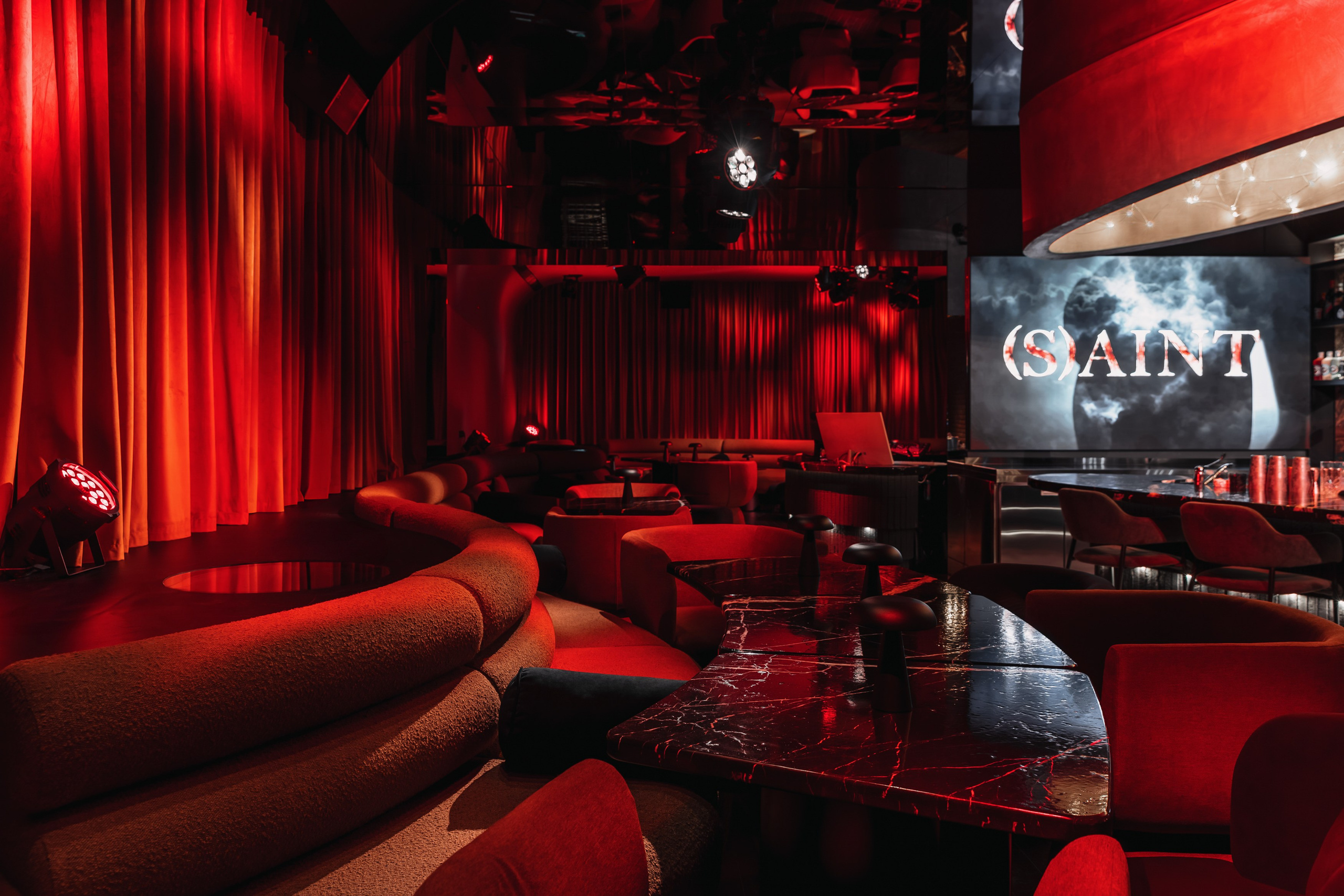 (S)AINT. Репортажный фотограф в Санкт-Петербурге Жолудев Владислав