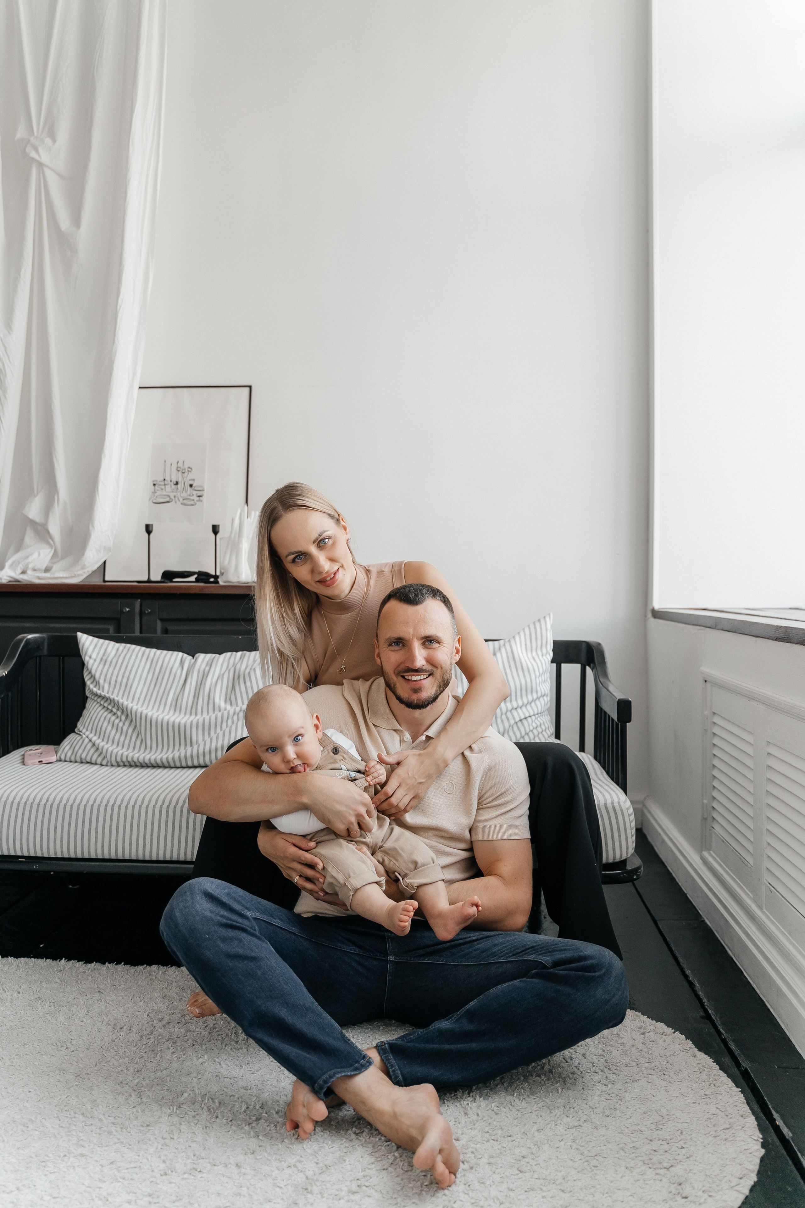 Саша, Юля и Лев. Волик Мария