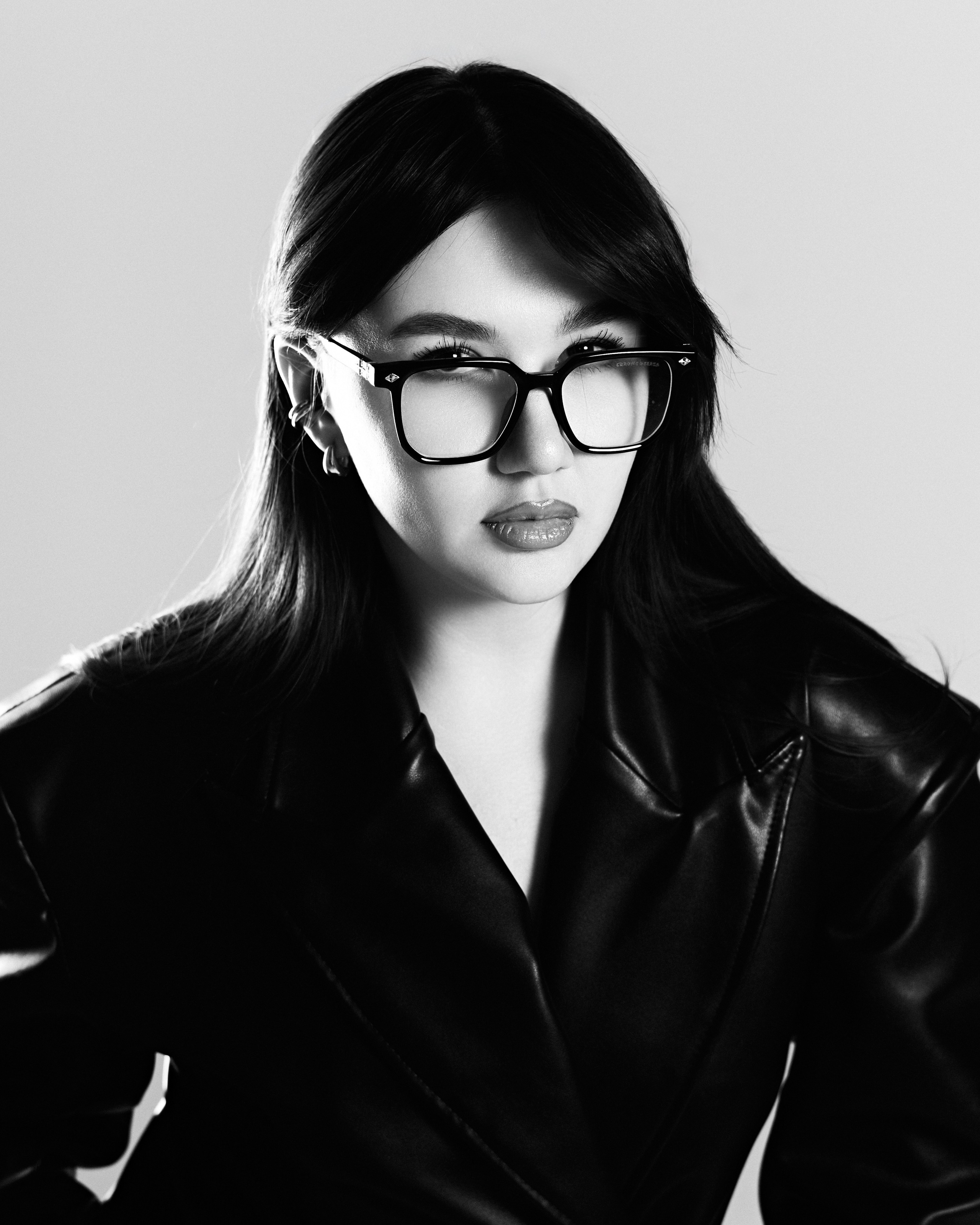 Julia. Фэшн-фотография и портреты в Владивостоке. Превращаю съёмку в повествование — создаю образы с сюжетом, которые остаются в памяти