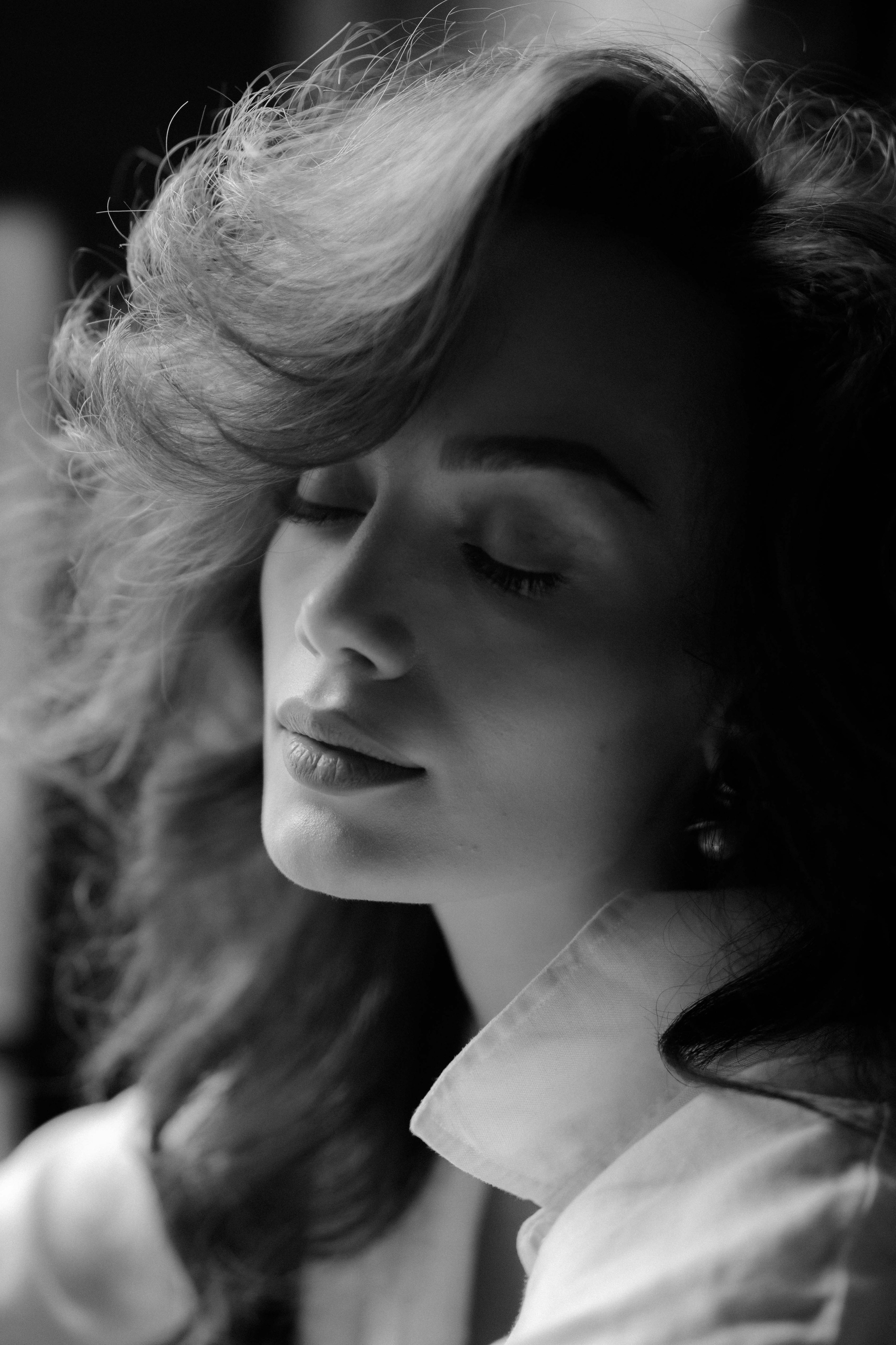 Женское. ЧБ Фотограф Ольга Лесли