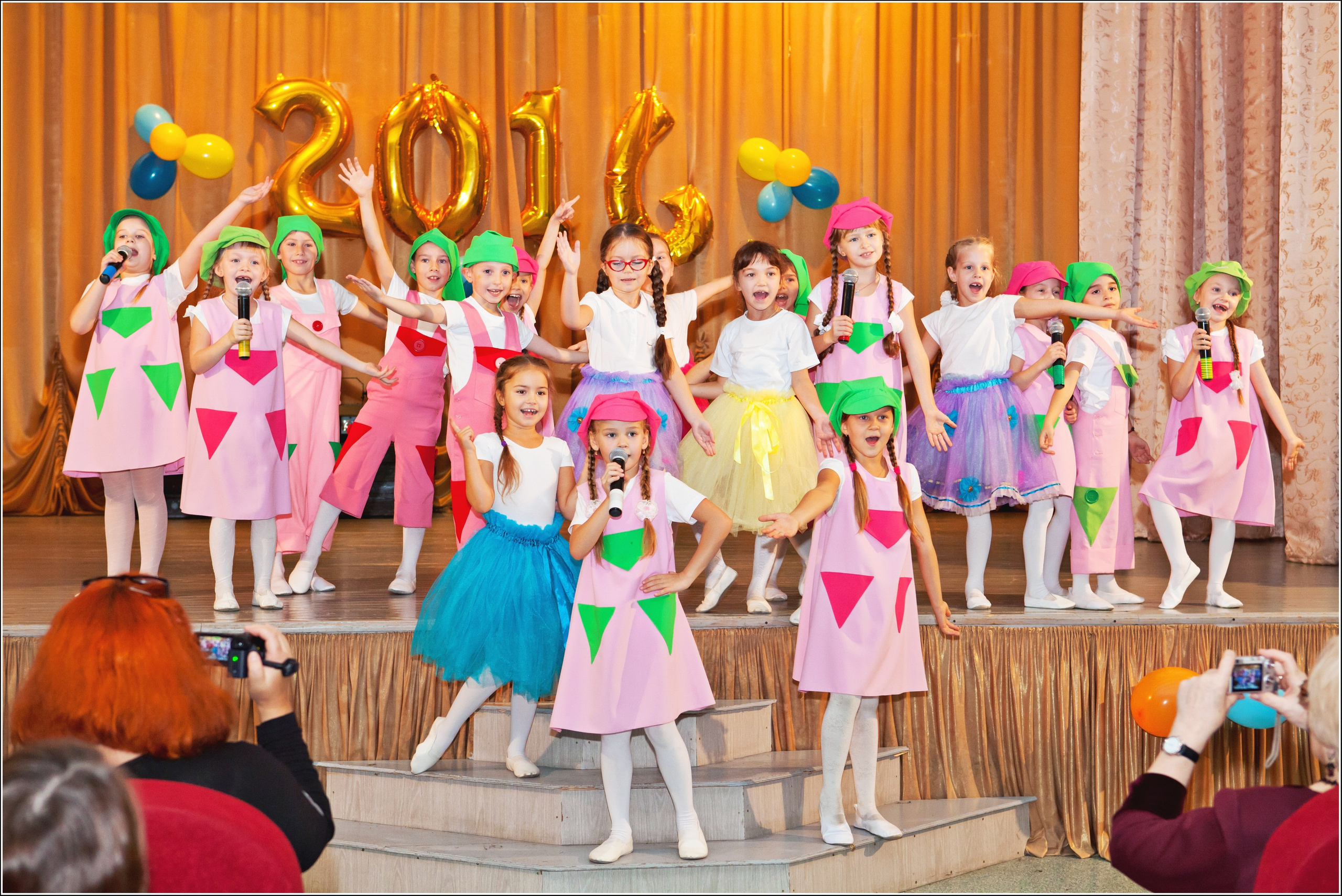 Выступление коллектива Дежавю. Фото и видео Москва, Московский. Свадебный фотограф, видеограф, фотосессии, видеосъемка