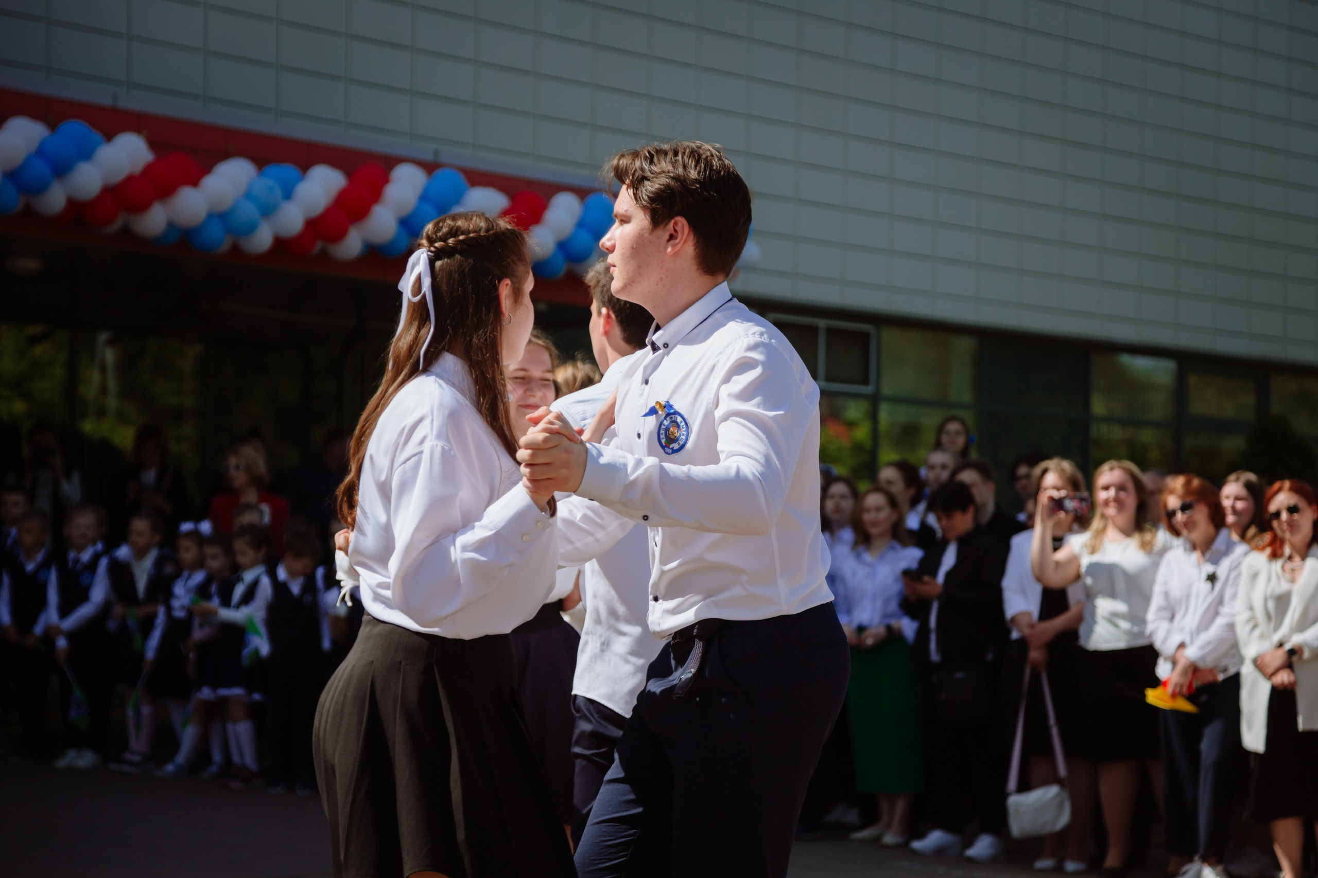 Последний звонок 2024 (2 часа фотосъемки). Профессиональный фотограф Надежда Антонова