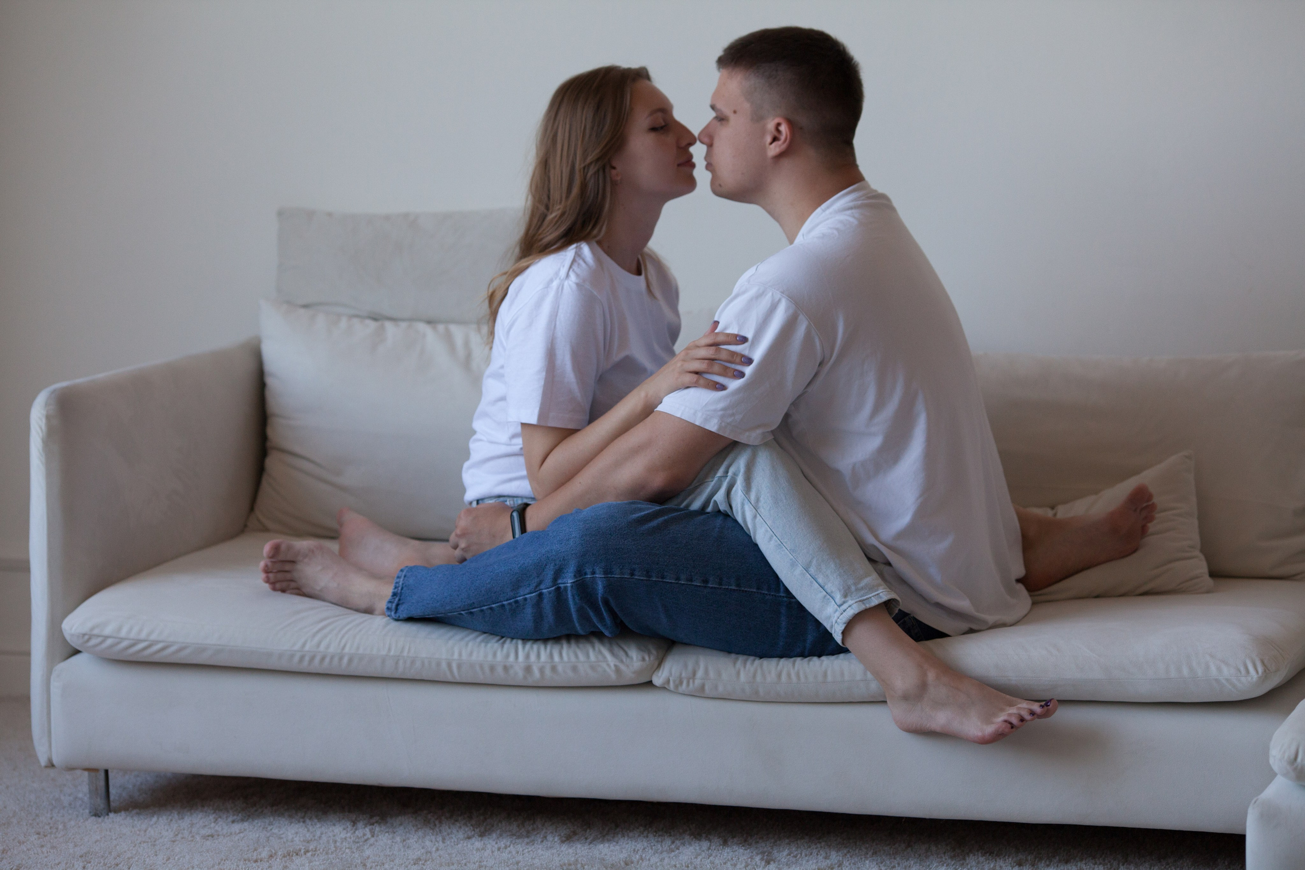 Женя и Кристина минимализм. Семейный и детский фотограф в Краснодаре Брусилова Марина