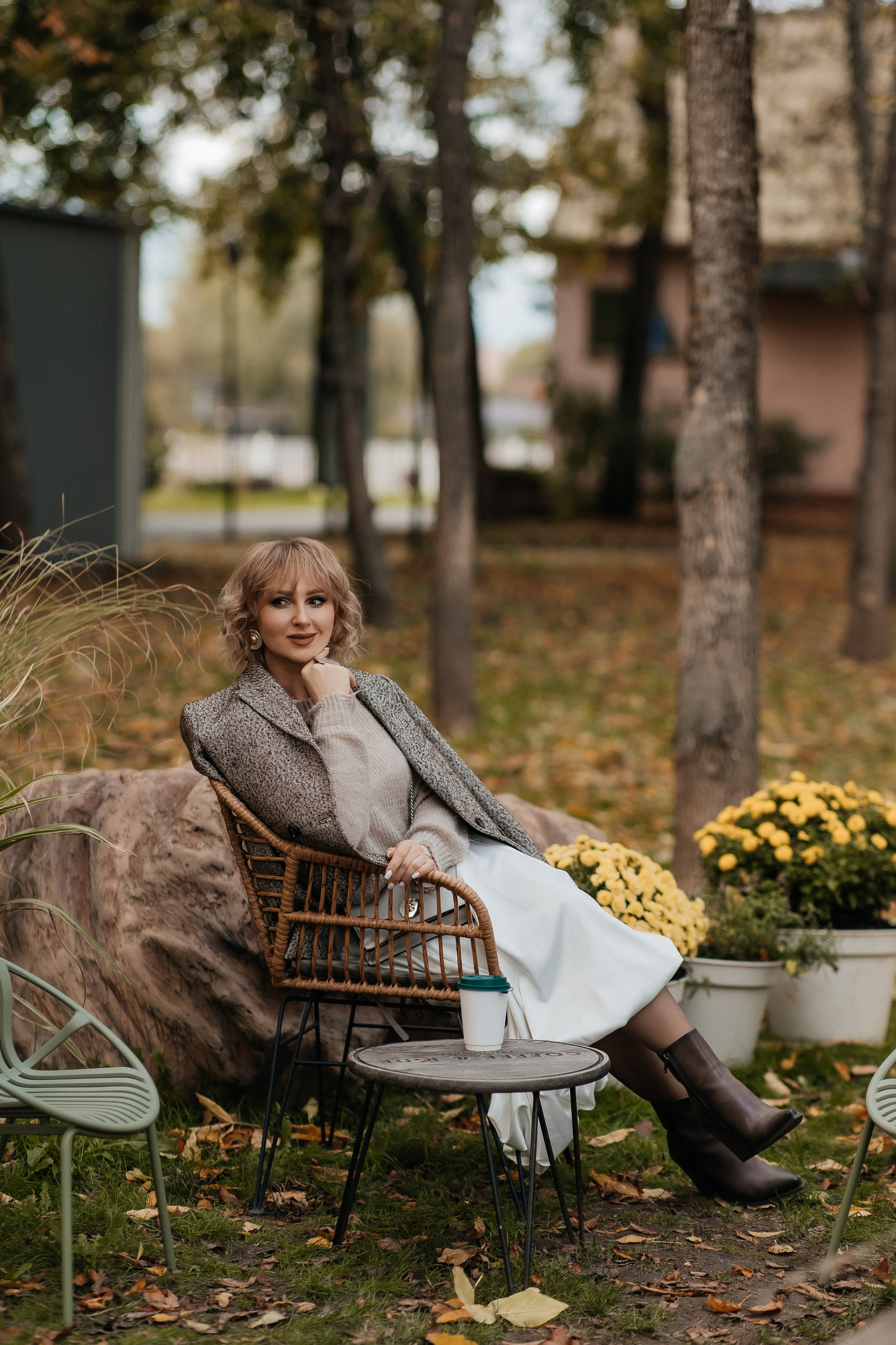 Маша и осень