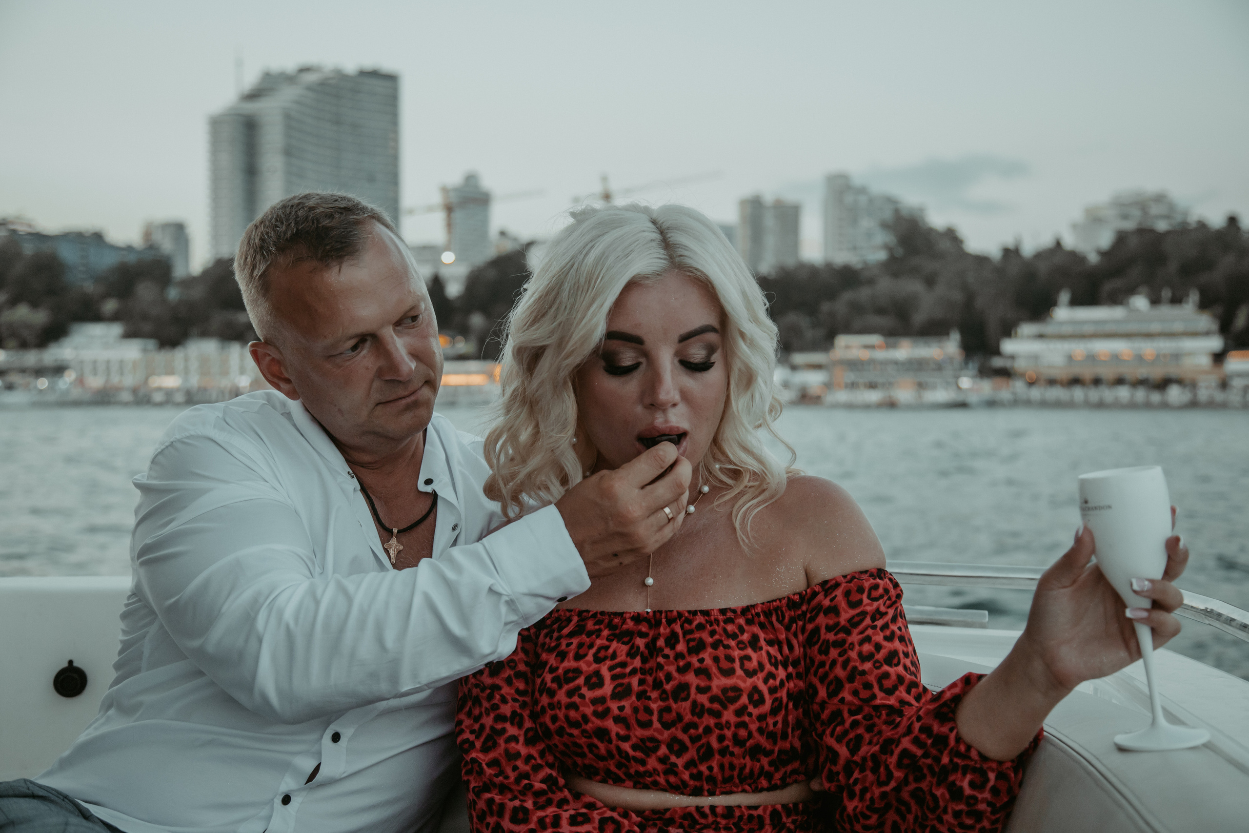 Романтическая прогулка на яхте в день Росписи <3<3. Фотограф Сочи, Адлер, Красная Поляна — Вероника Радченко