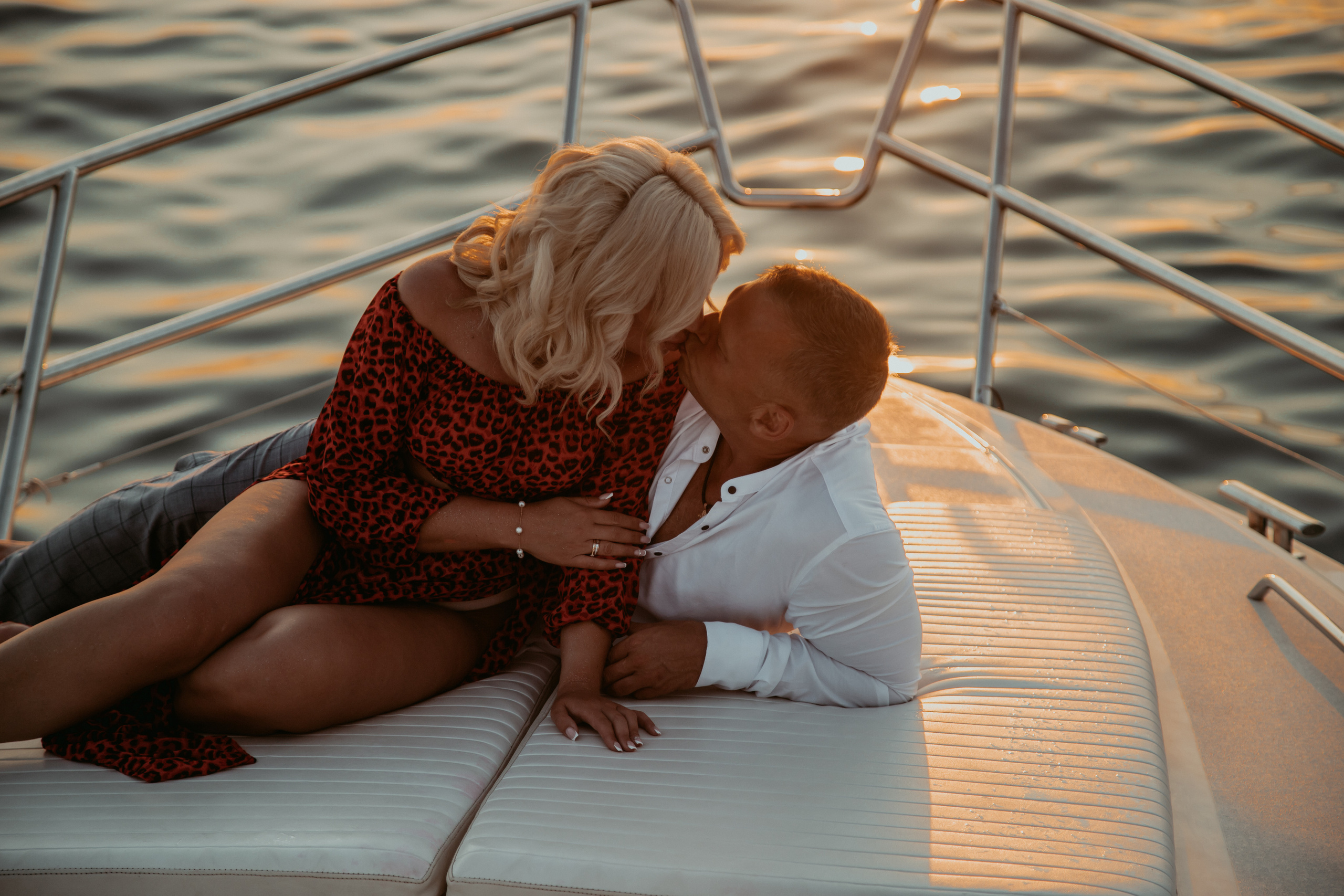 Романтическая прогулка на яхте в день Росписи <3<3. Фотограф Сочи, Адлер, Красная Поляна — Вероника Радченко