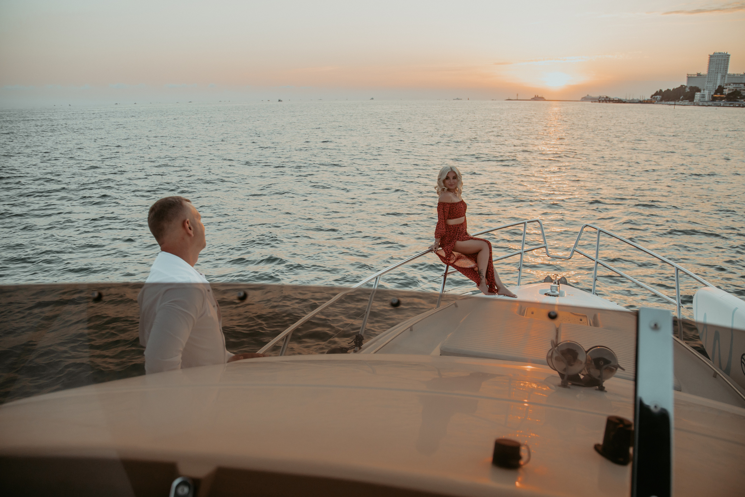 Романтическая прогулка на яхте в день Росписи <3<3. Фотограф Сочи, Адлер, Красная Поляна — Вероника Радченко