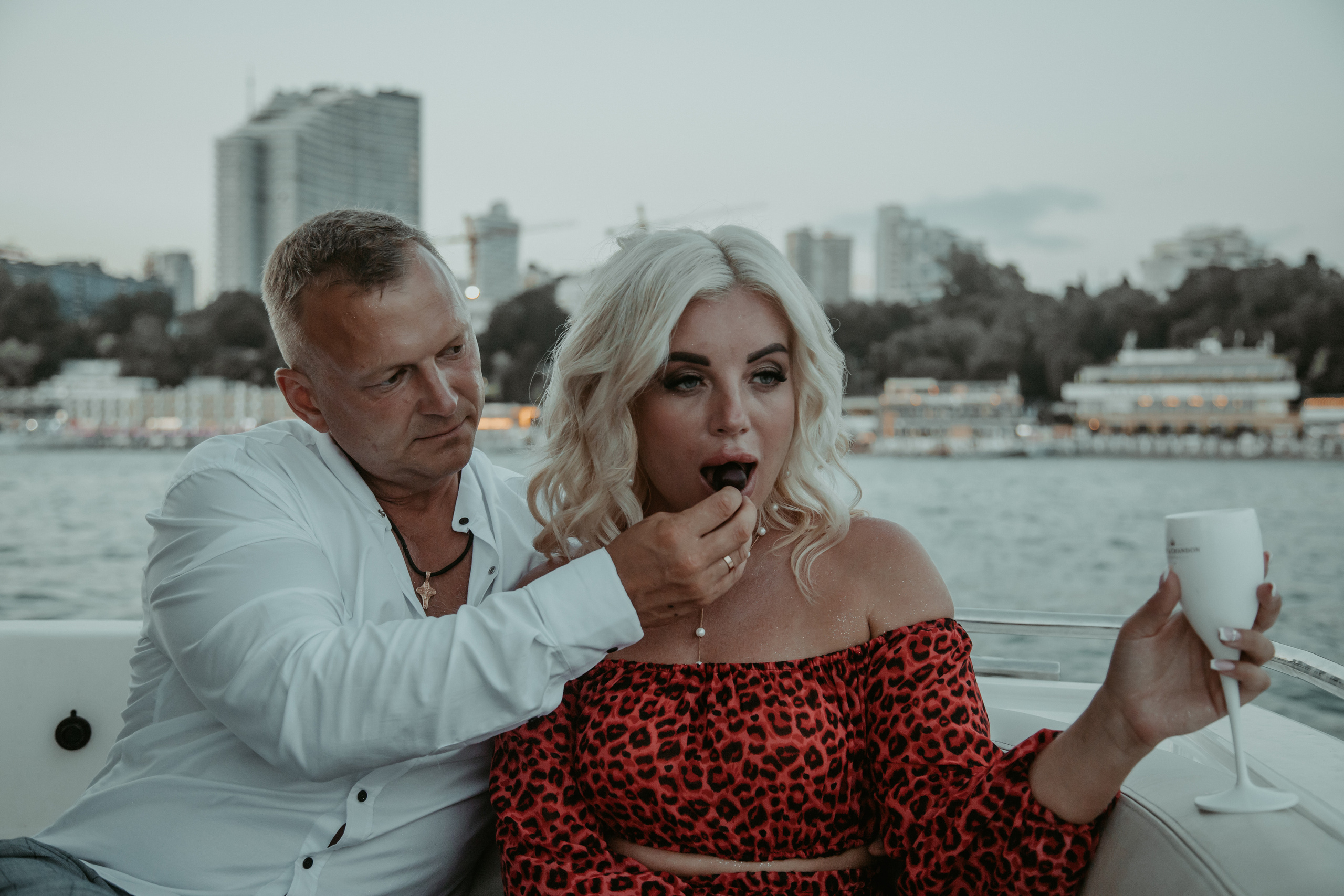 Романтическая прогулка на яхте в день Росписи <3<3. Фотограф Сочи, Адлер, Красная Поляна — Вероника Радченко