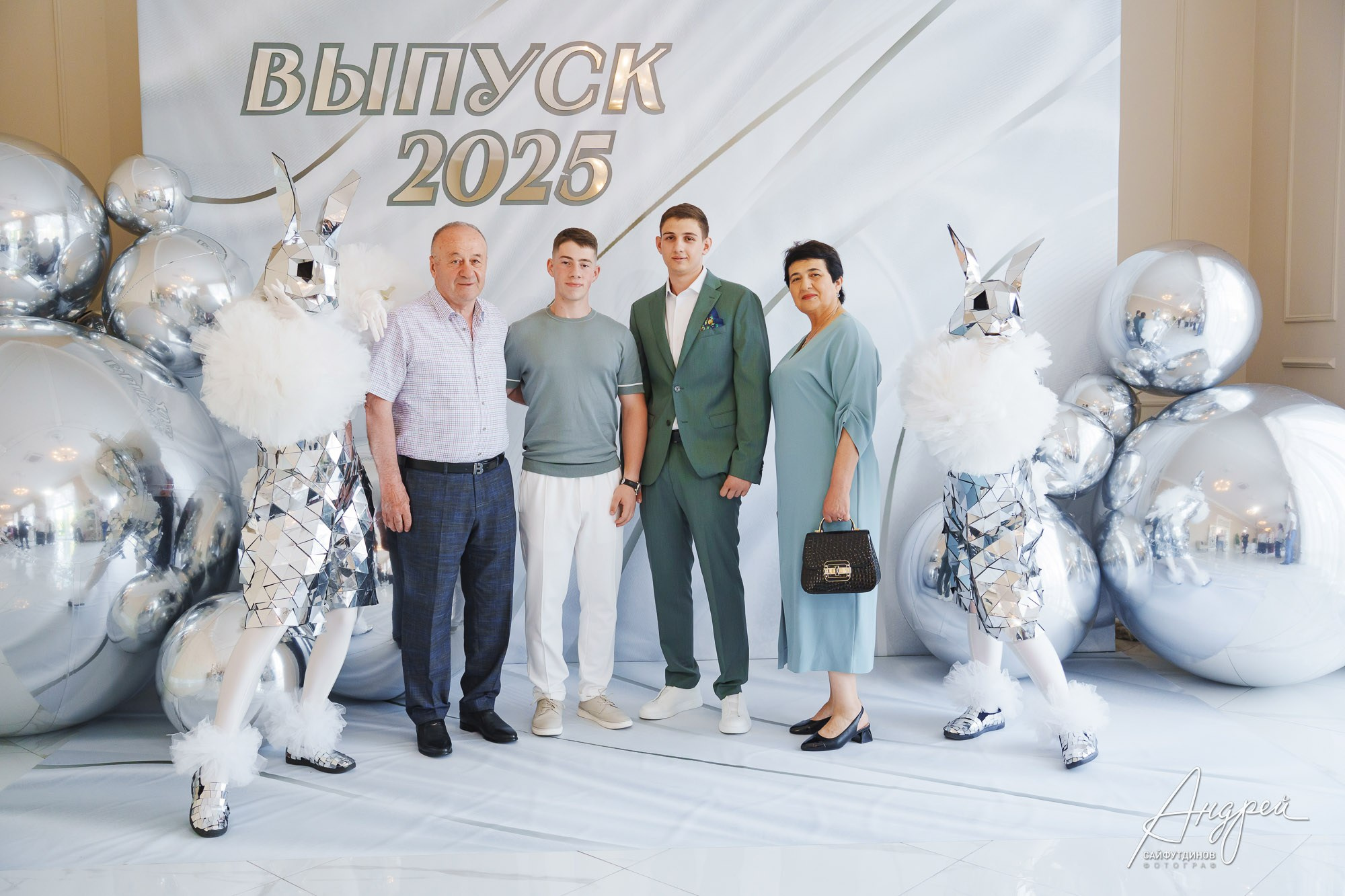 Фотограф на выпускной в Ростове-на-Дону | Выпускной школы «Алла Прима»