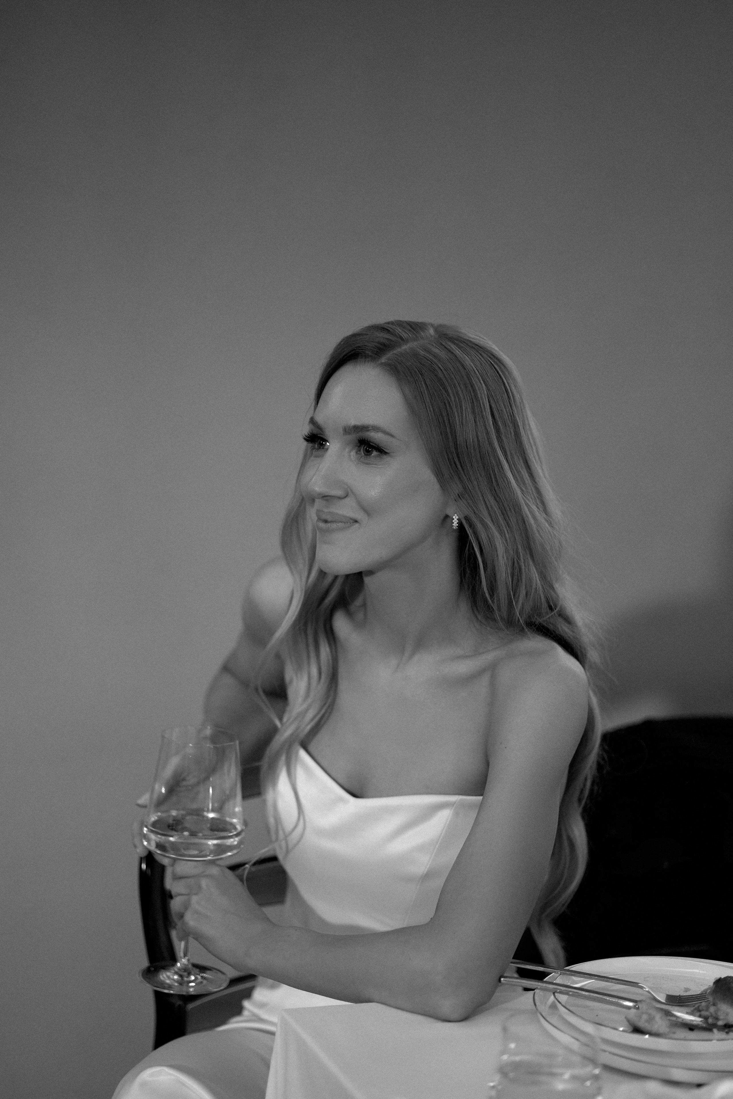 Свадебная фотосессия в Дворце Бракосочетания № 1. Сестры Карабаза. Фотографы и ретушеры в Москве и Санкт-Петербурге