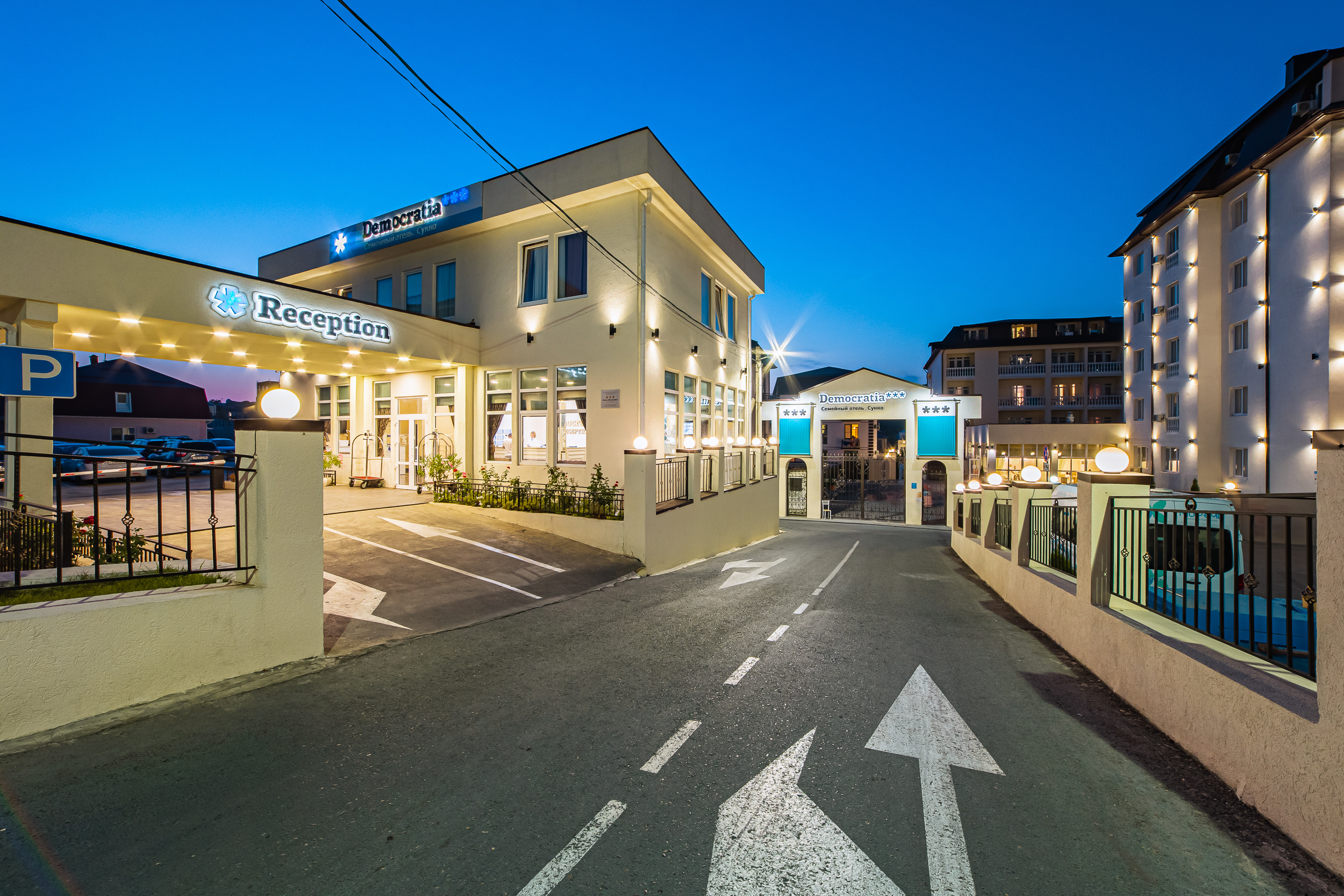 Renatphoto-Фотосъёмка экстерьера и интерьера. Профессиональная фотосъёмка интерьеров, предметная фотосессия еды для меню г. Анапа