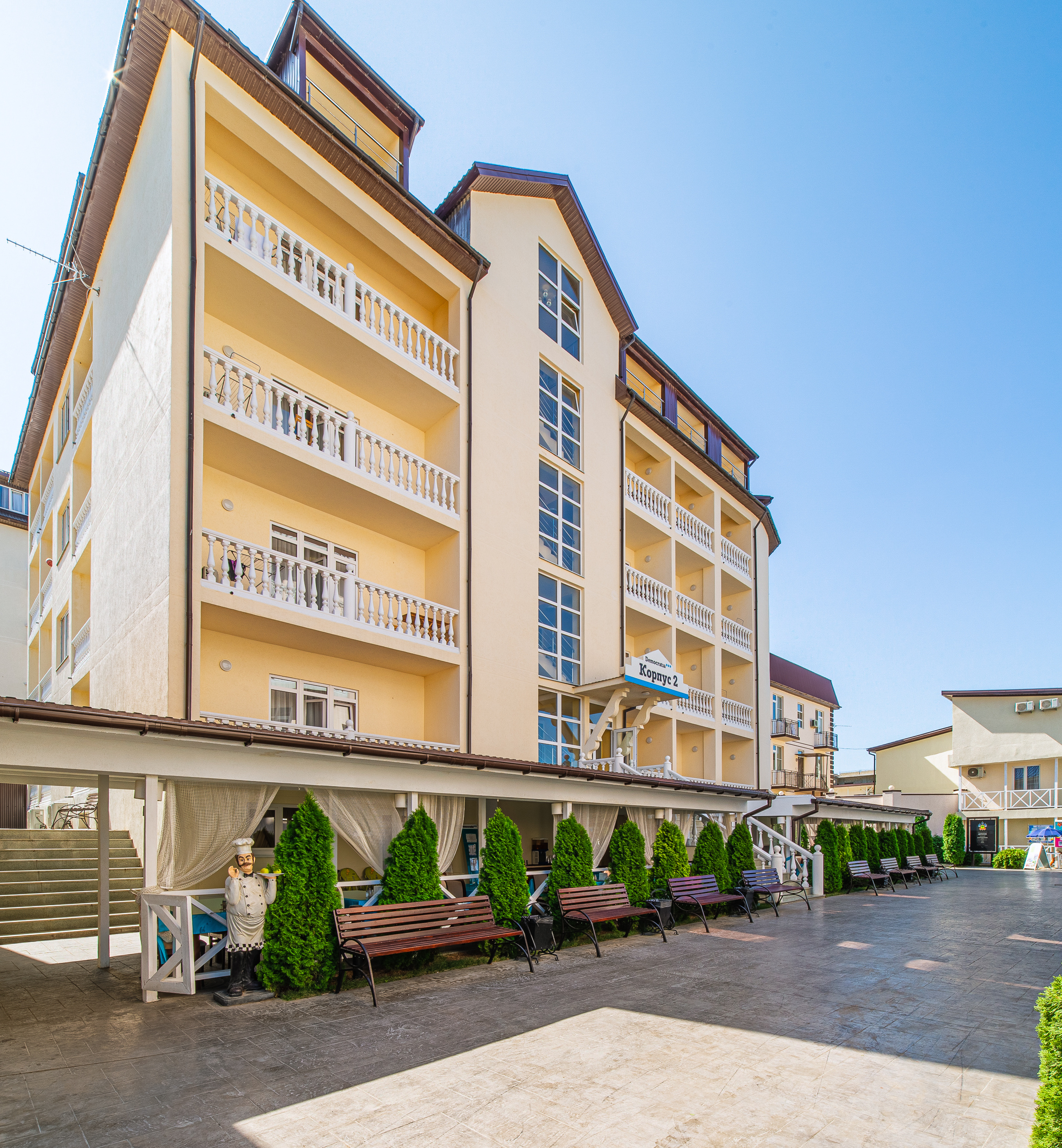 Renatphoto-Фотосъёмка экстерьера и интерьера. Профессиональная фотосъёмка интерьеров, предметная фотосессия еды для меню г. Анапа