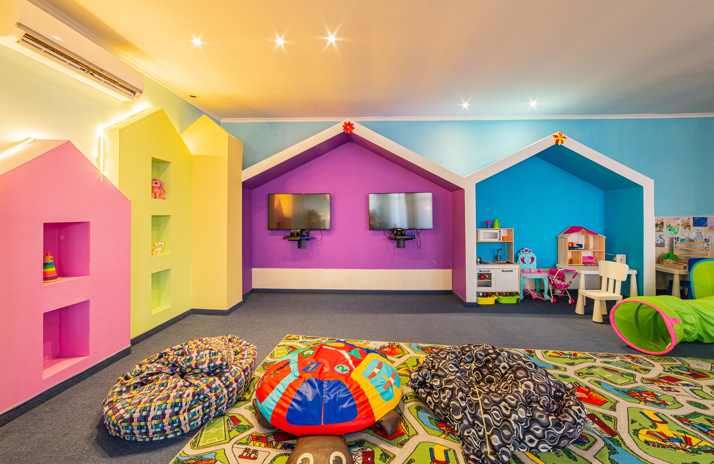 Renatphoto-Фотосъёмка экстерьера и интерьера. Профессиональная фотосъёмка интерьеров, предметная фотосессия еды для меню г. Анапа