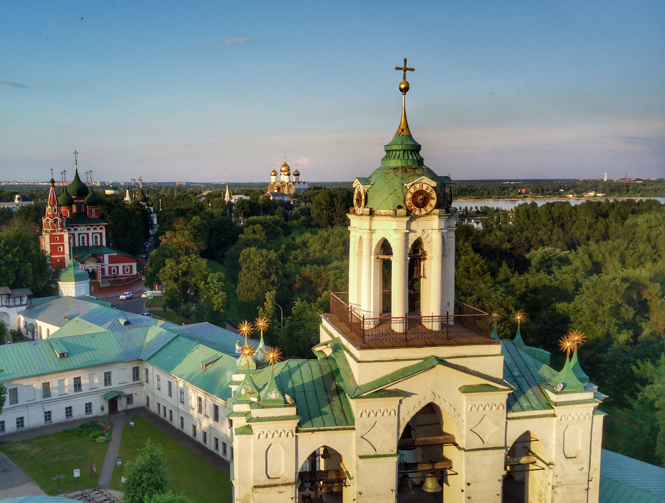 Аэросъёмка (фото). Фото и видеосъёмка в Ярославле | Грибов Медиа контент студия  — от 2500 ₽/час