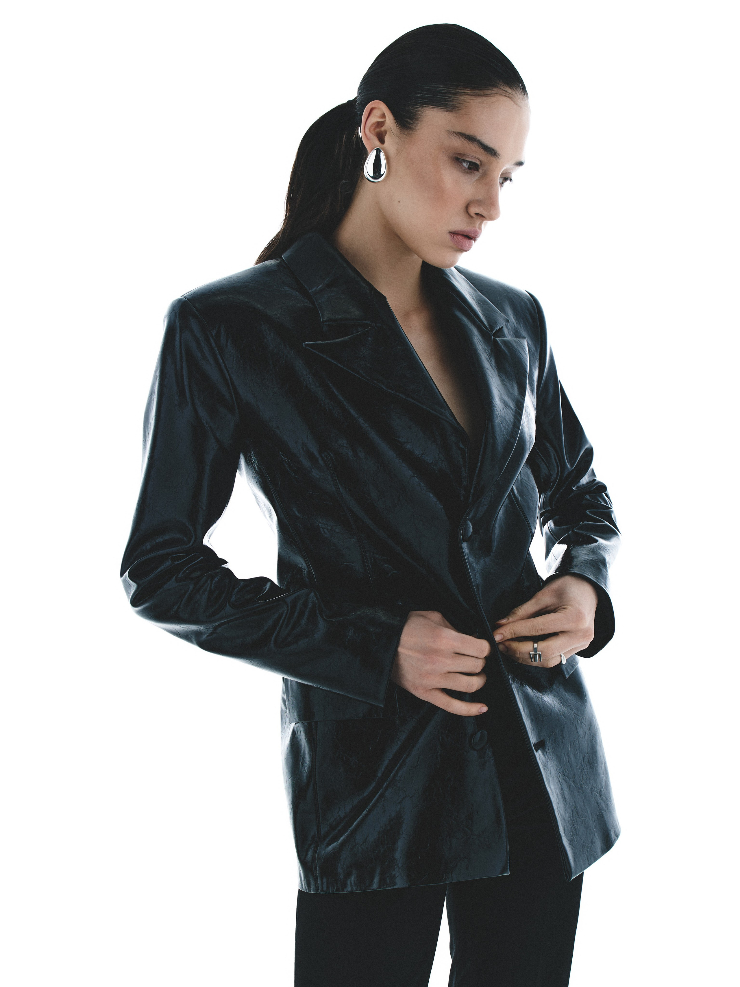 3. Фотосъемки одежды и аксессуаров для Wildberries, Ozon