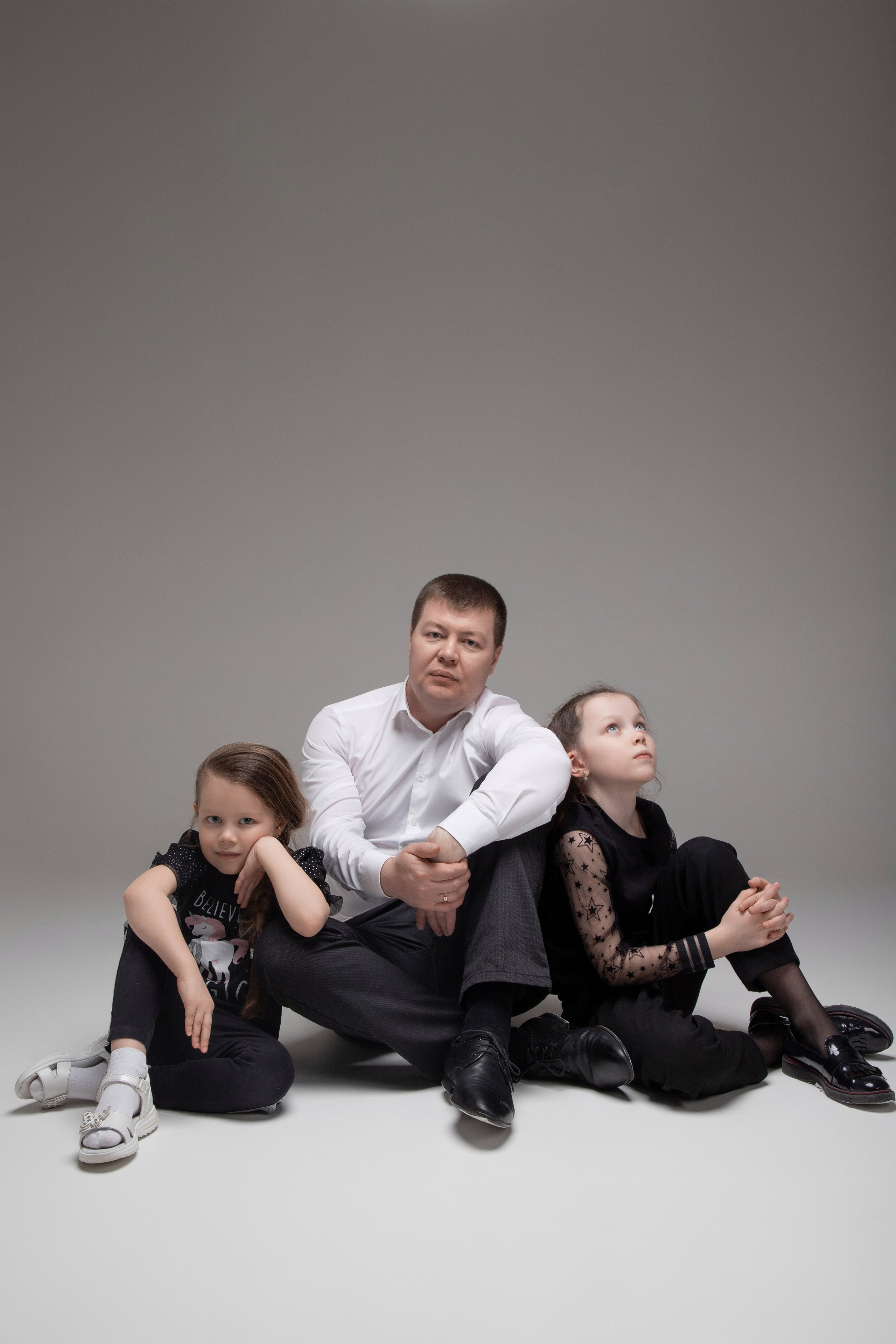 Алексей, Елена, Кристина и Арина. Фотограф Денис Лесковский (Тюмень)