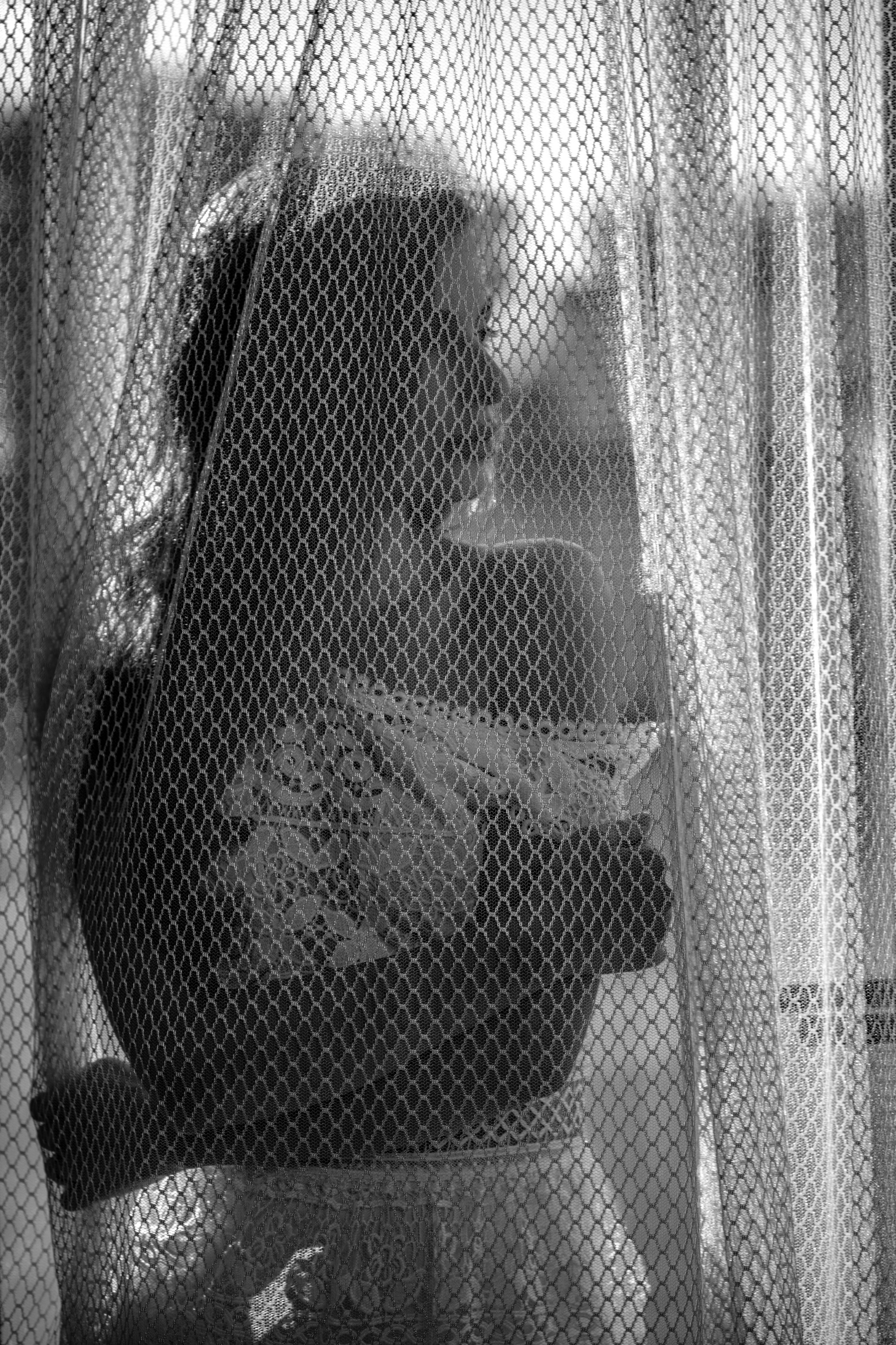 Черное и белое. Профессиональный фотограф и видеооператор