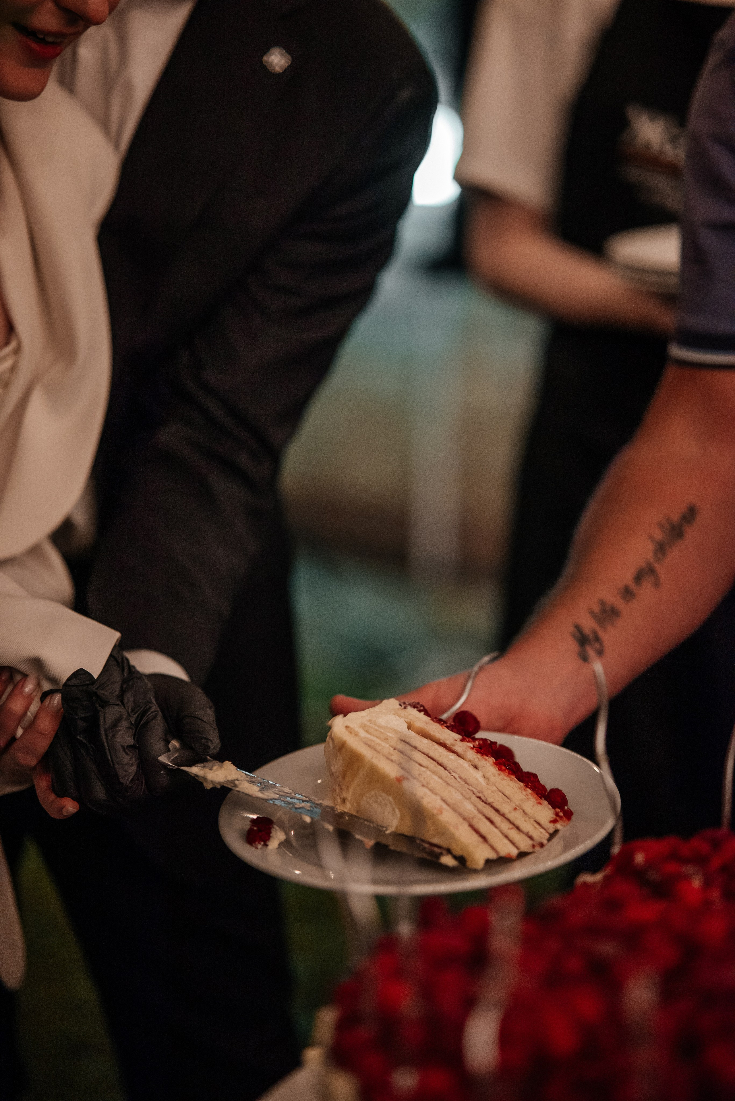 «Свадьба Даши и Артема». Школьный фотограф в Валуйках. Фотосессии для выпускников и изготовление выпускных альбомов в городе Валуйки и в Белгородской области