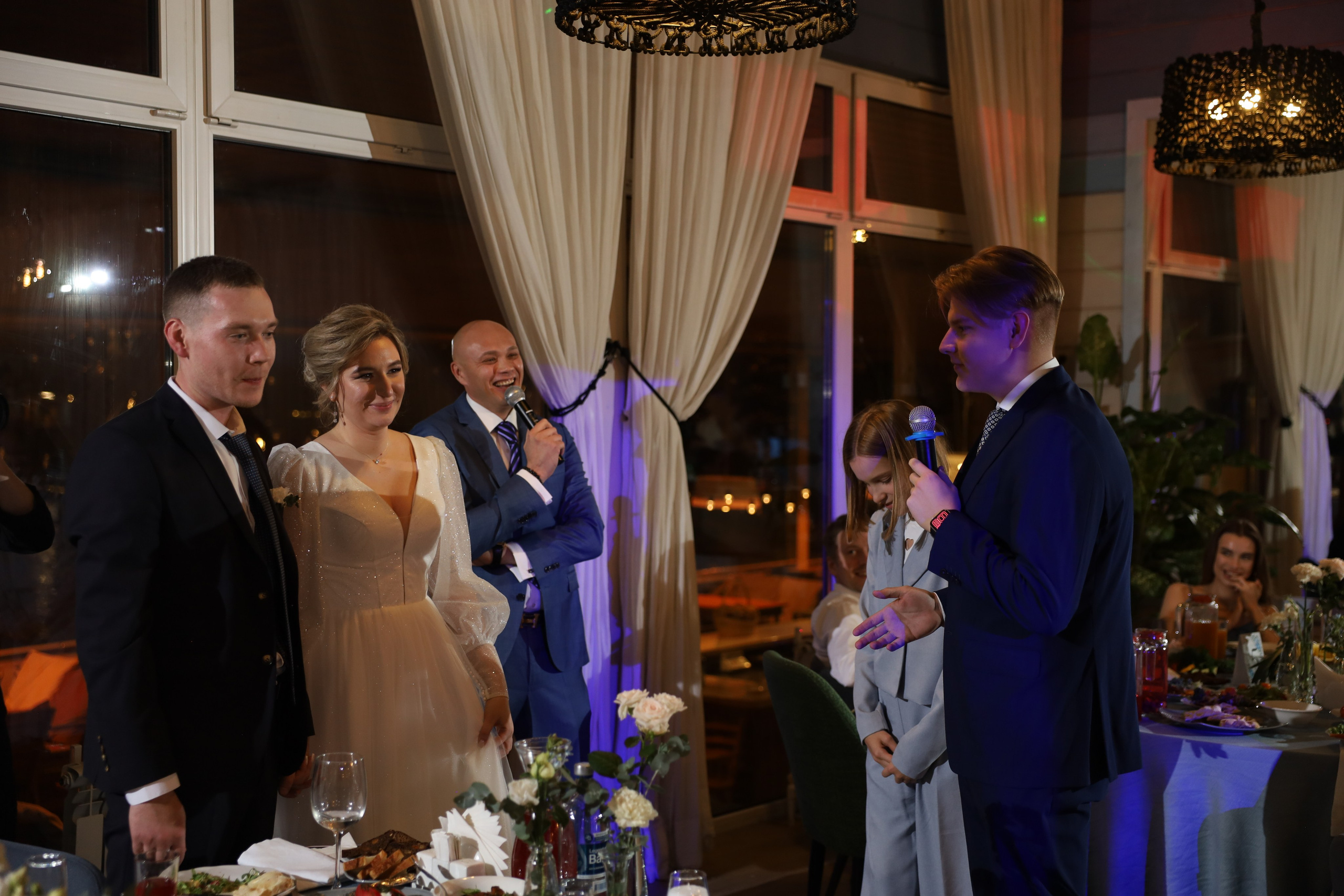 𝒜𝓇𝓉𝑒𝓂 & 𝐿𝓎𝓊𝓈𝓎𝒶 (𝓇𝑒𝓈𝓉𝒶𝓊𝓇𝒶𝓃𝓉). 𝑀𝑜𝓈𝒸𝑜𝓌. Свадебный фотограф в Санкт-Петербурге