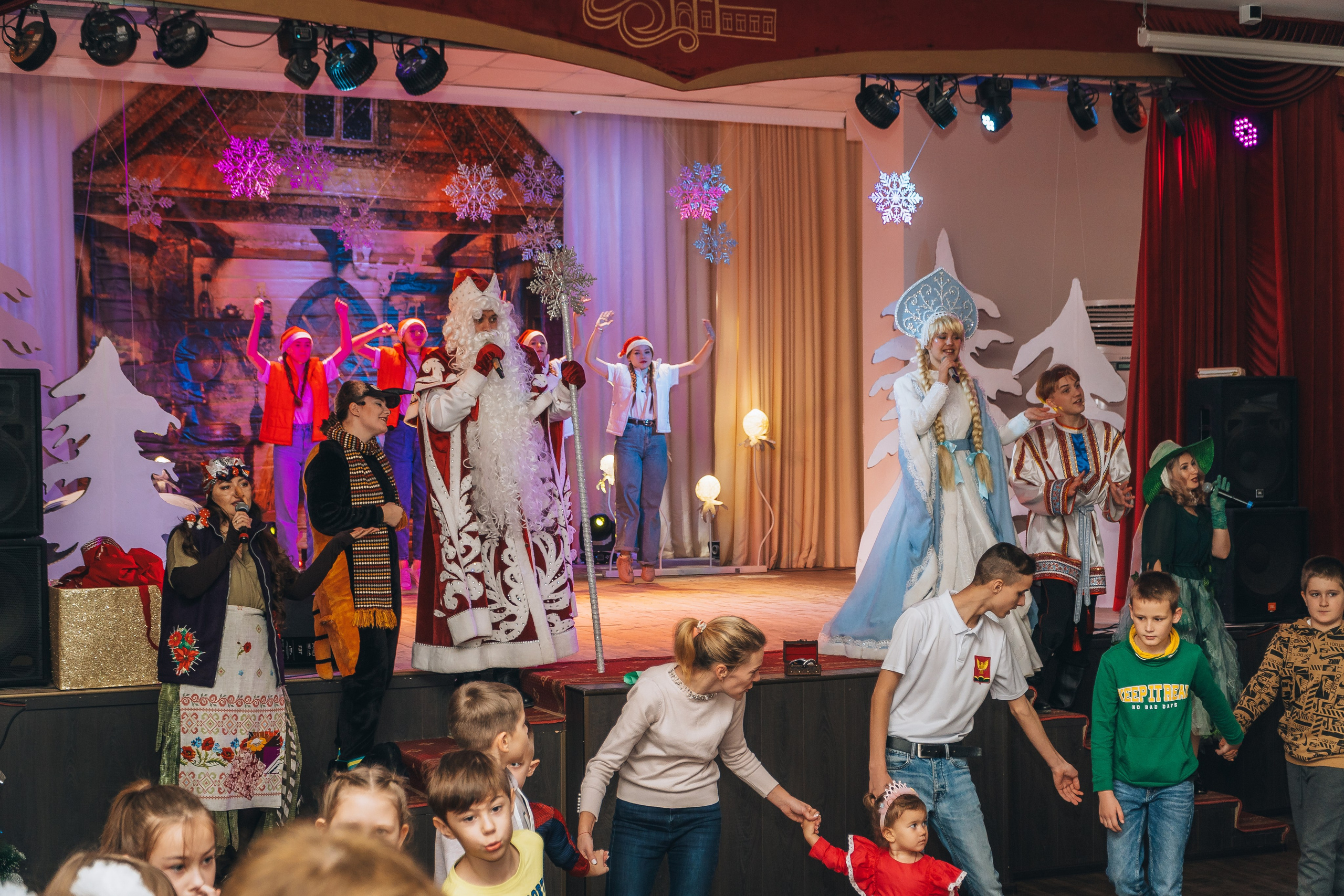 «Сказка о Новом годе и богатыре настоящем». Новотитаровский Дом культуры