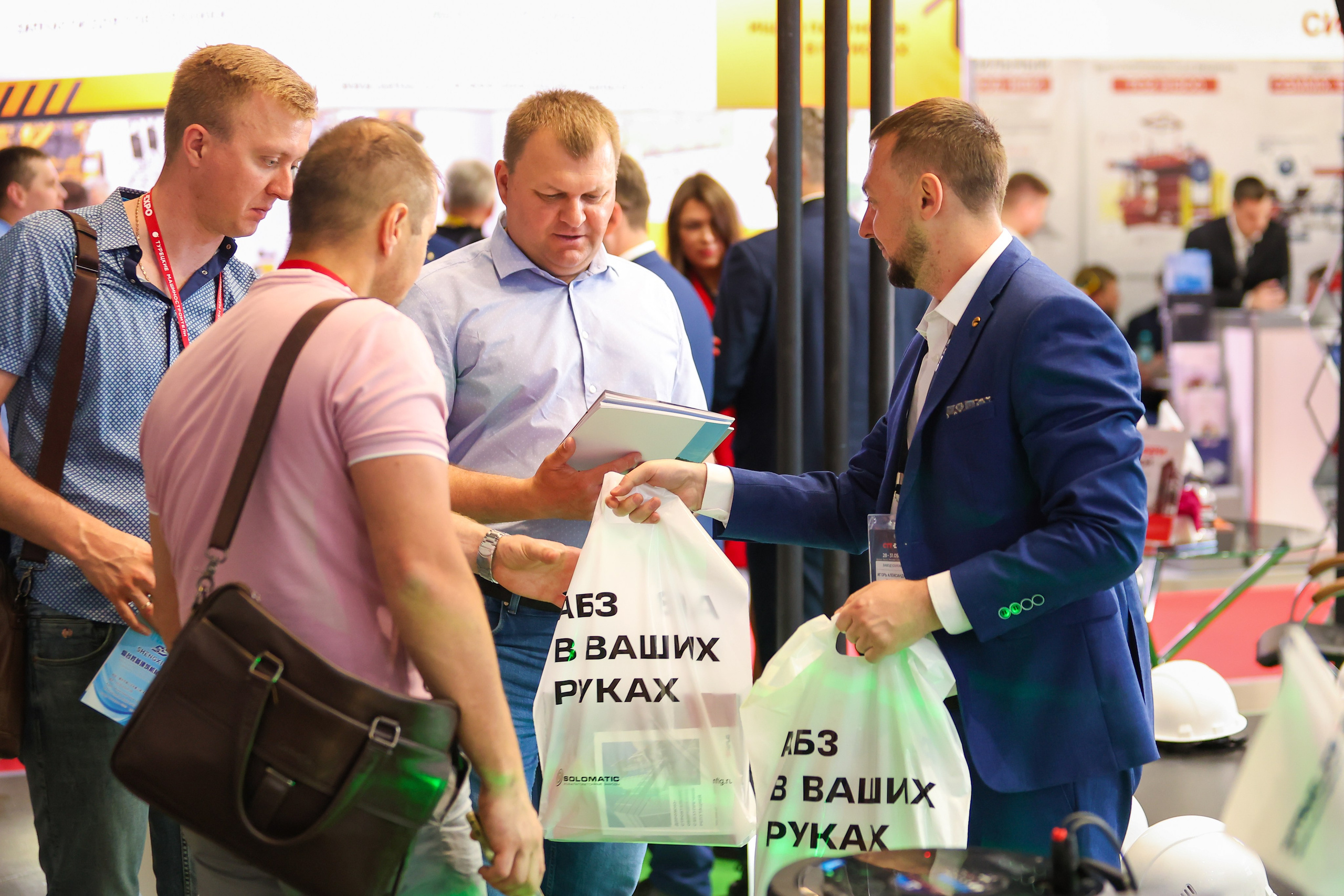 Съёмка стенда на выставке. Фотограф на мероприятие в Москве Марик