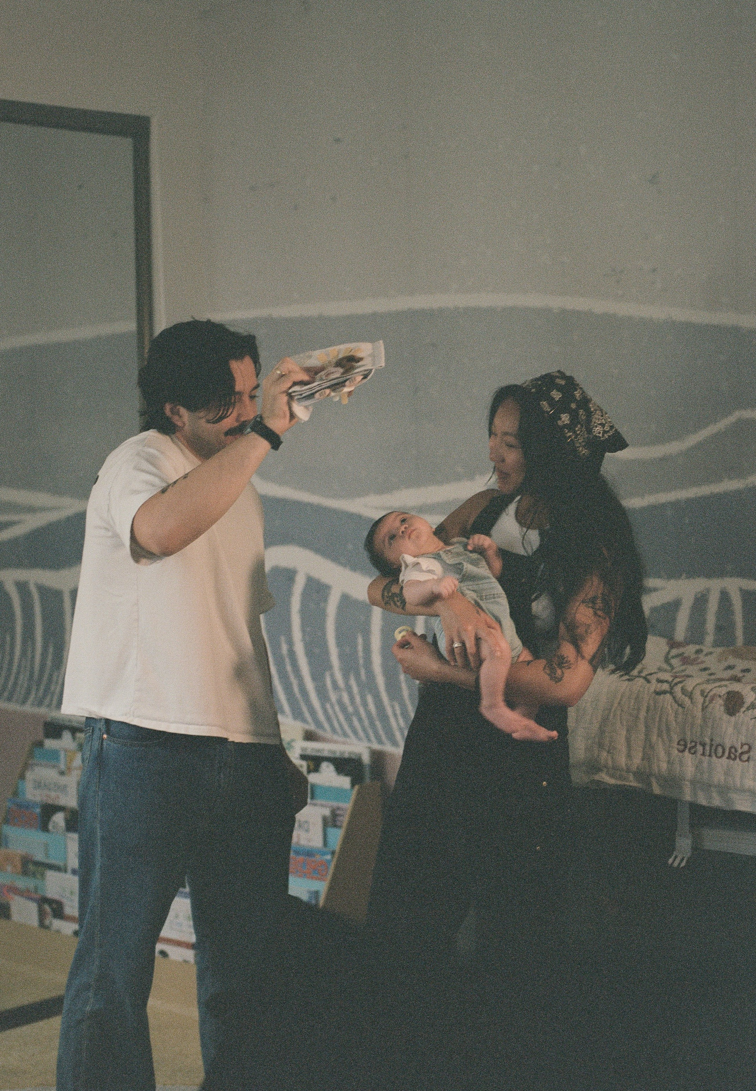 Newborn. Film photographer in Los Angeles Anastasiya Pankova