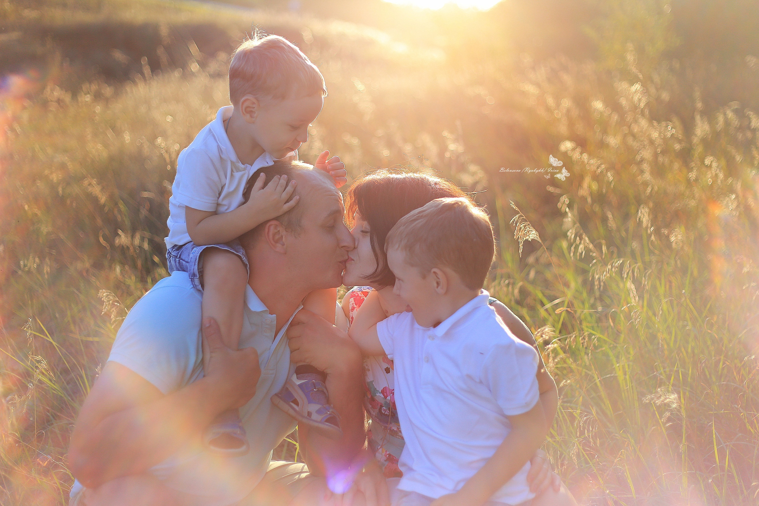 СЕМЕЙНЫЕ (FAMILY). Фотограф новорожденных, свадебный, семейный, детский фотограф в СПБ