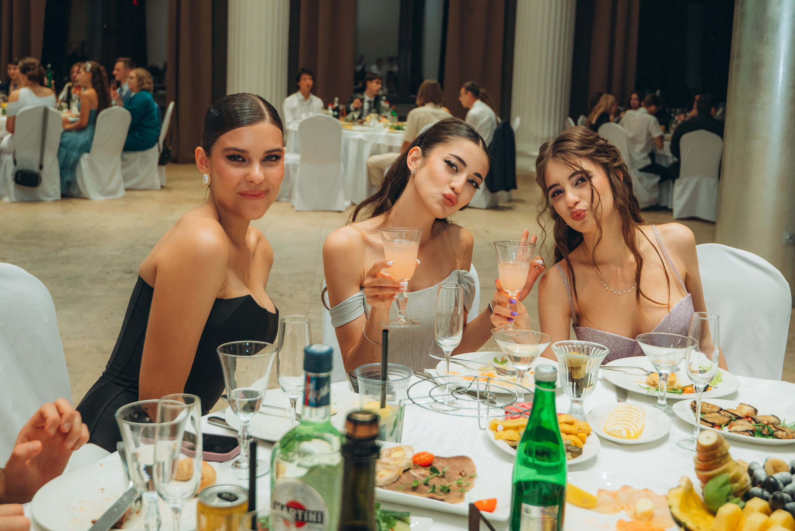 Выпускной. Фотографы Ивановы Краснодарский край