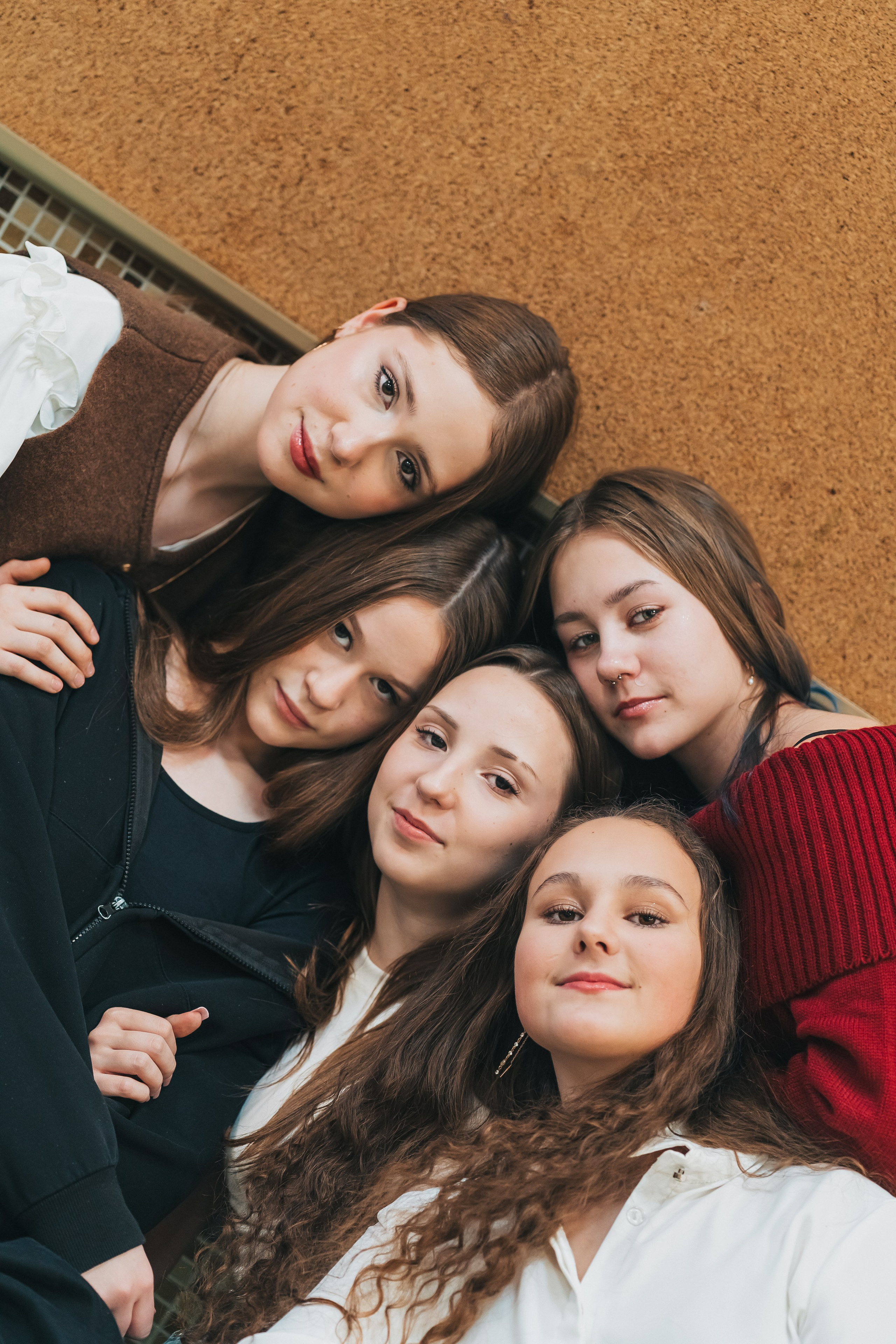 9 класс. Школьные альбомы и альбомы для детского сада. Юлия Осипова. Москва