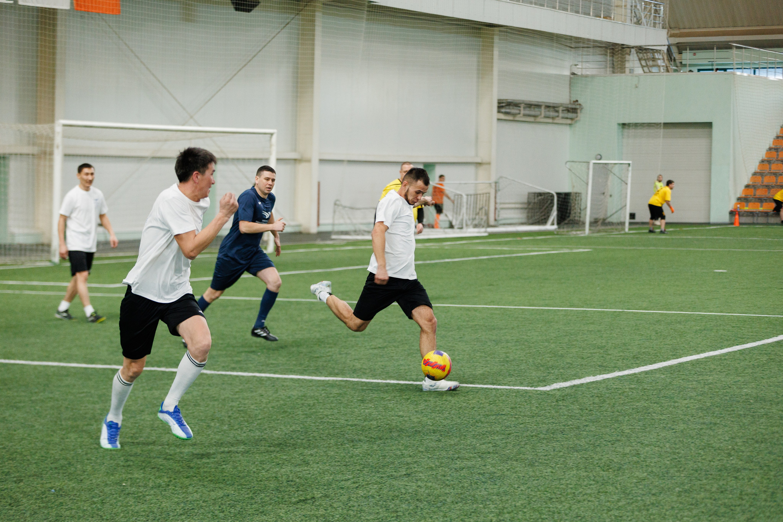 Фотограф на корпоративный футбольный турнир. Контент для бизнеса в Екатеринбурге Полдень Медиа